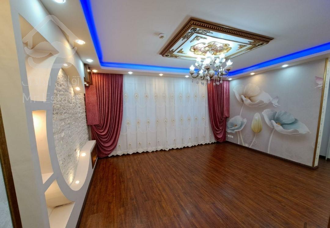 ۷۶متری تاپ لوکیشن  باغ فیض