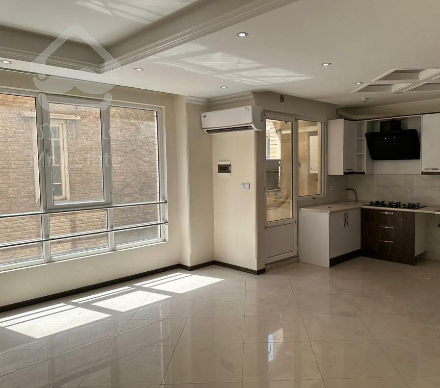 ۵۲متری بازسازی شده سالن پرده خور