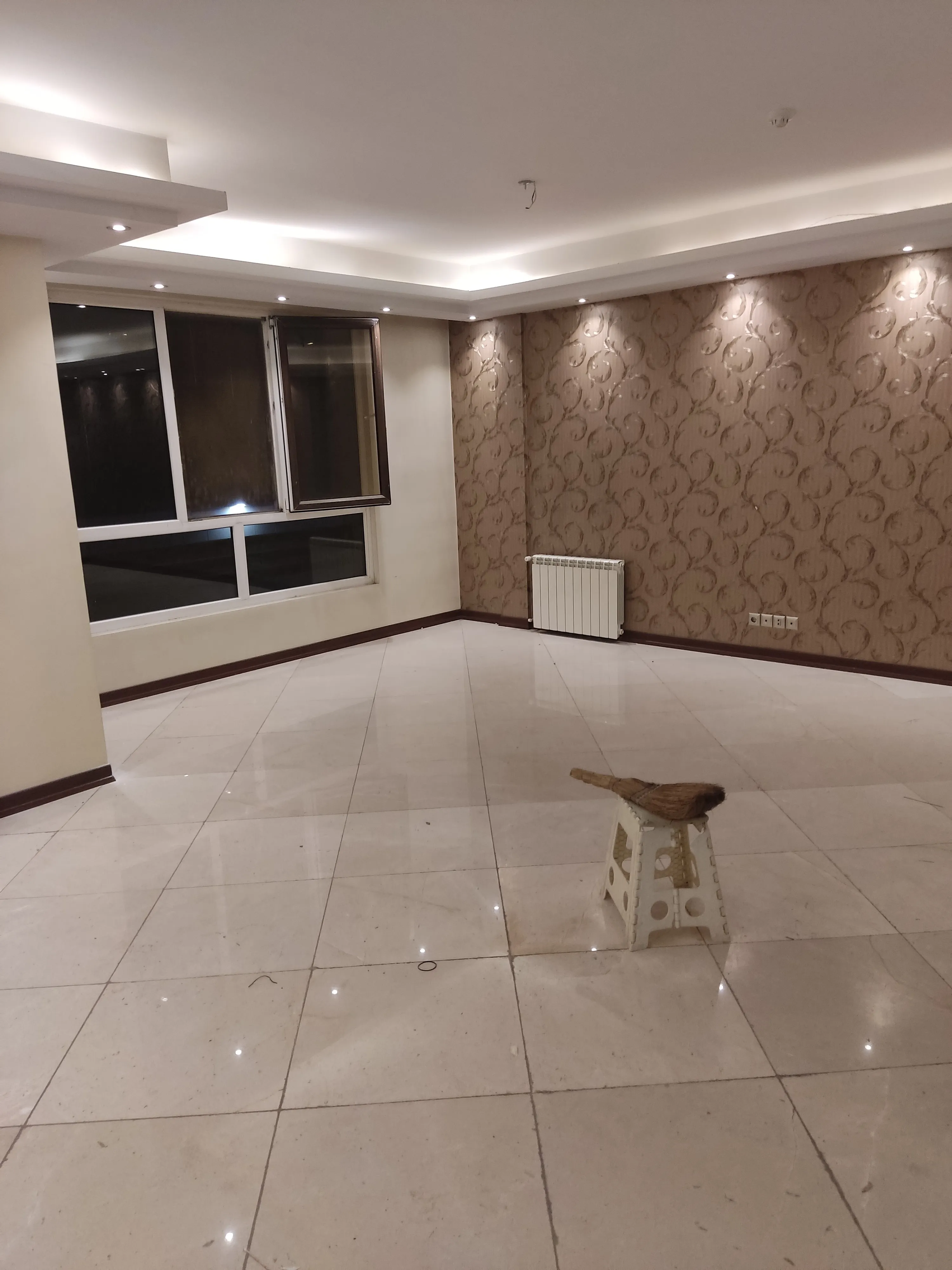 فروش  60 متر اختیاریه