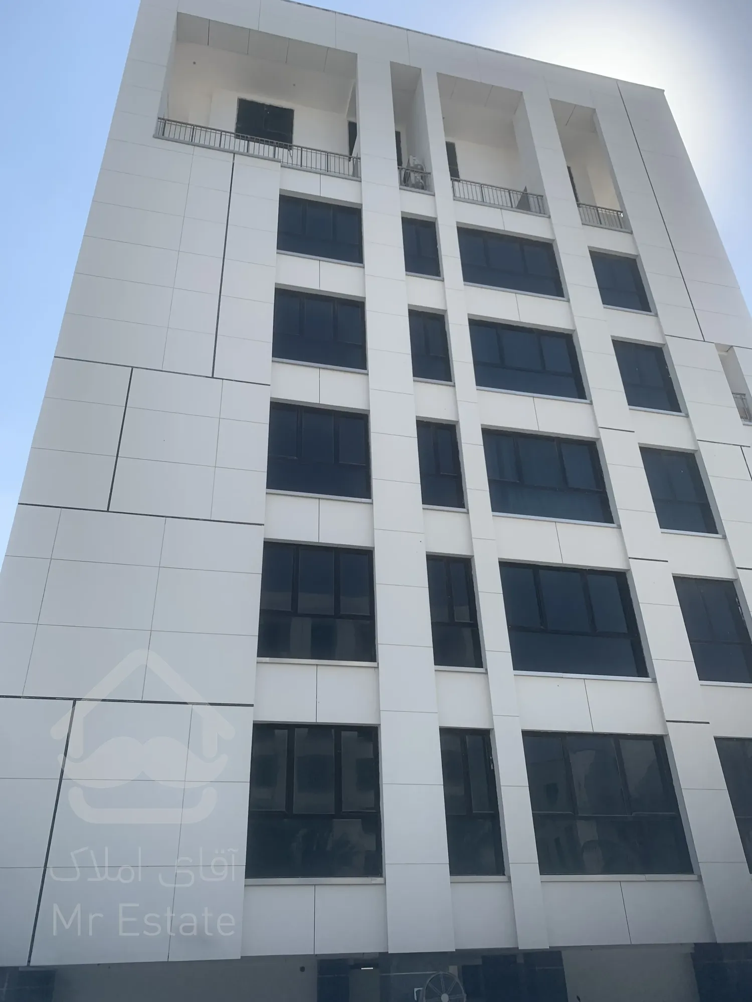 فروش مجتمع ارگ مرجان یکخواب ۷۶متری با تراس بزرگ قابل چیدمان