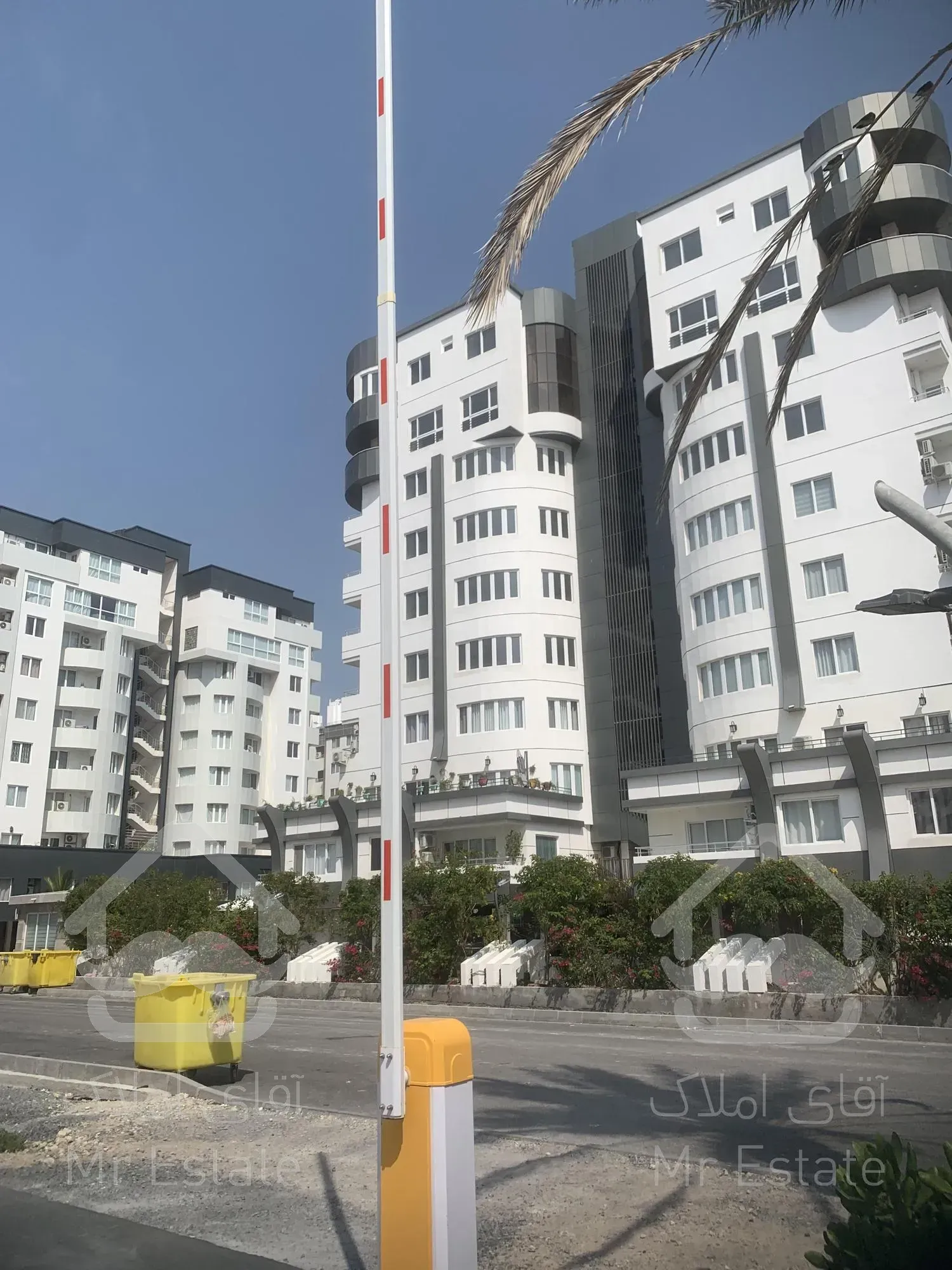 فروش دوخواب ۹۳ متری مجتمع یاسین