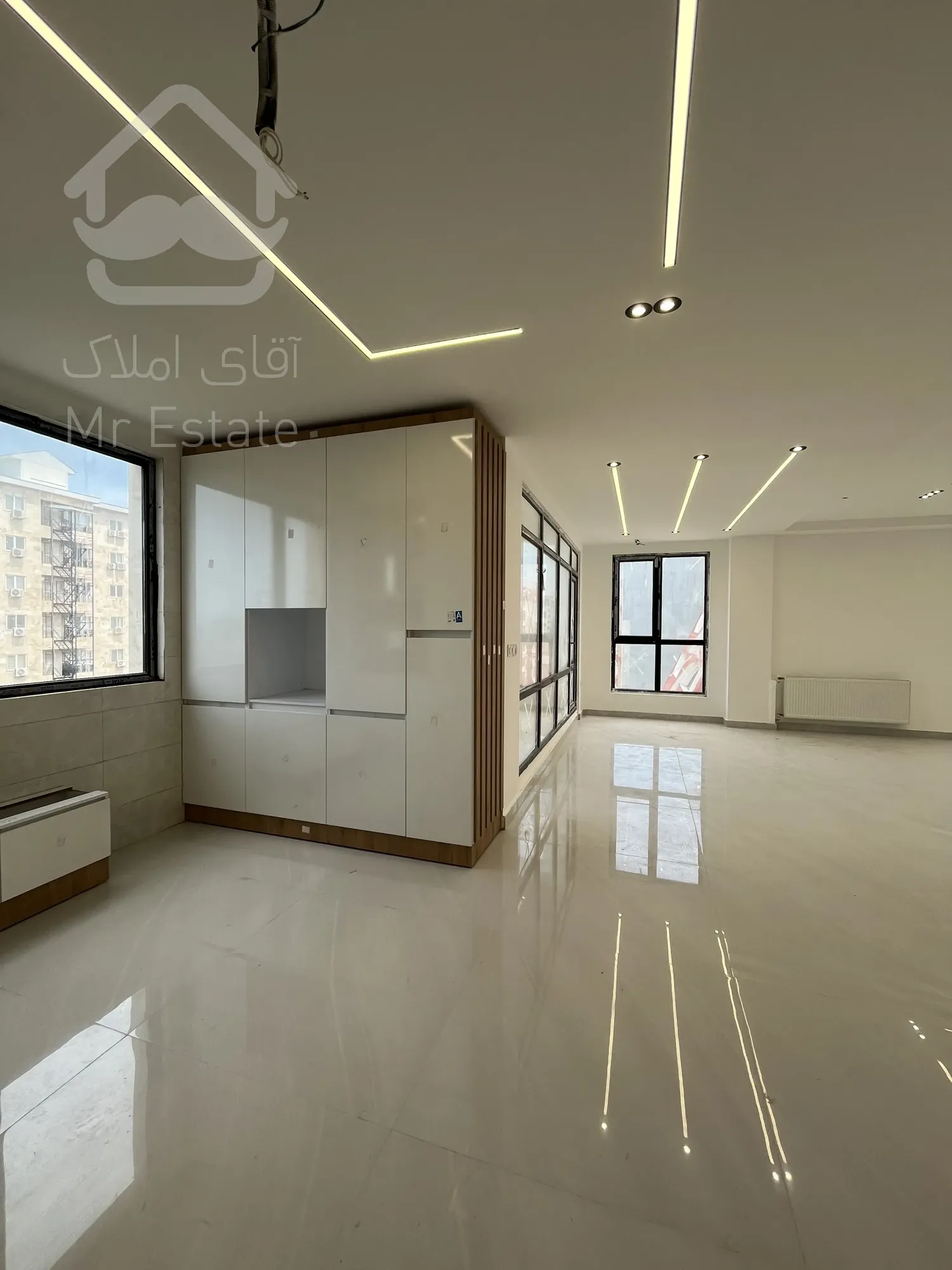 فروش آپارتمان ۱۶۸ متری پاسداران