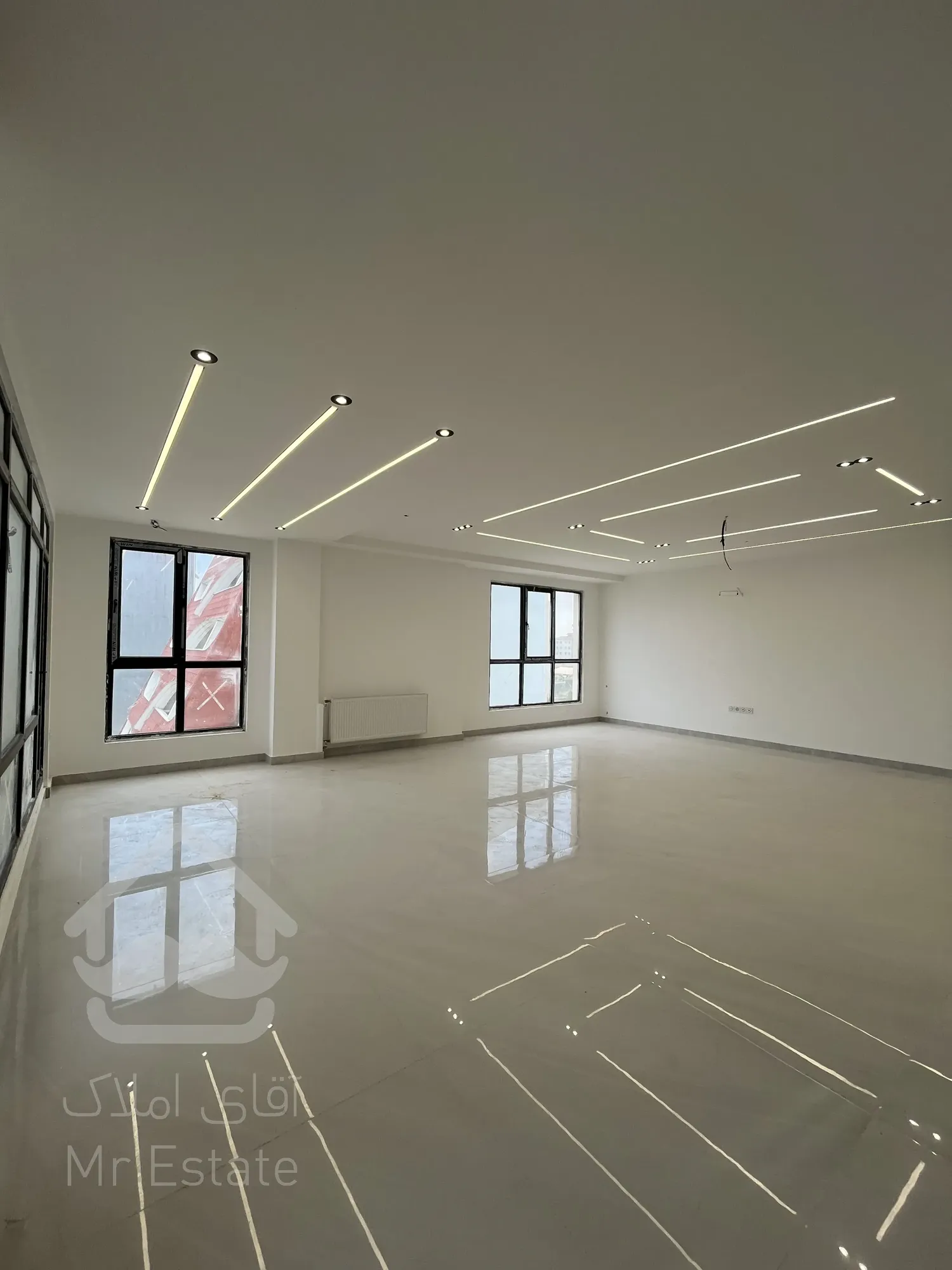 فروش آپارتمان ۱۶۸ متری پاسداران