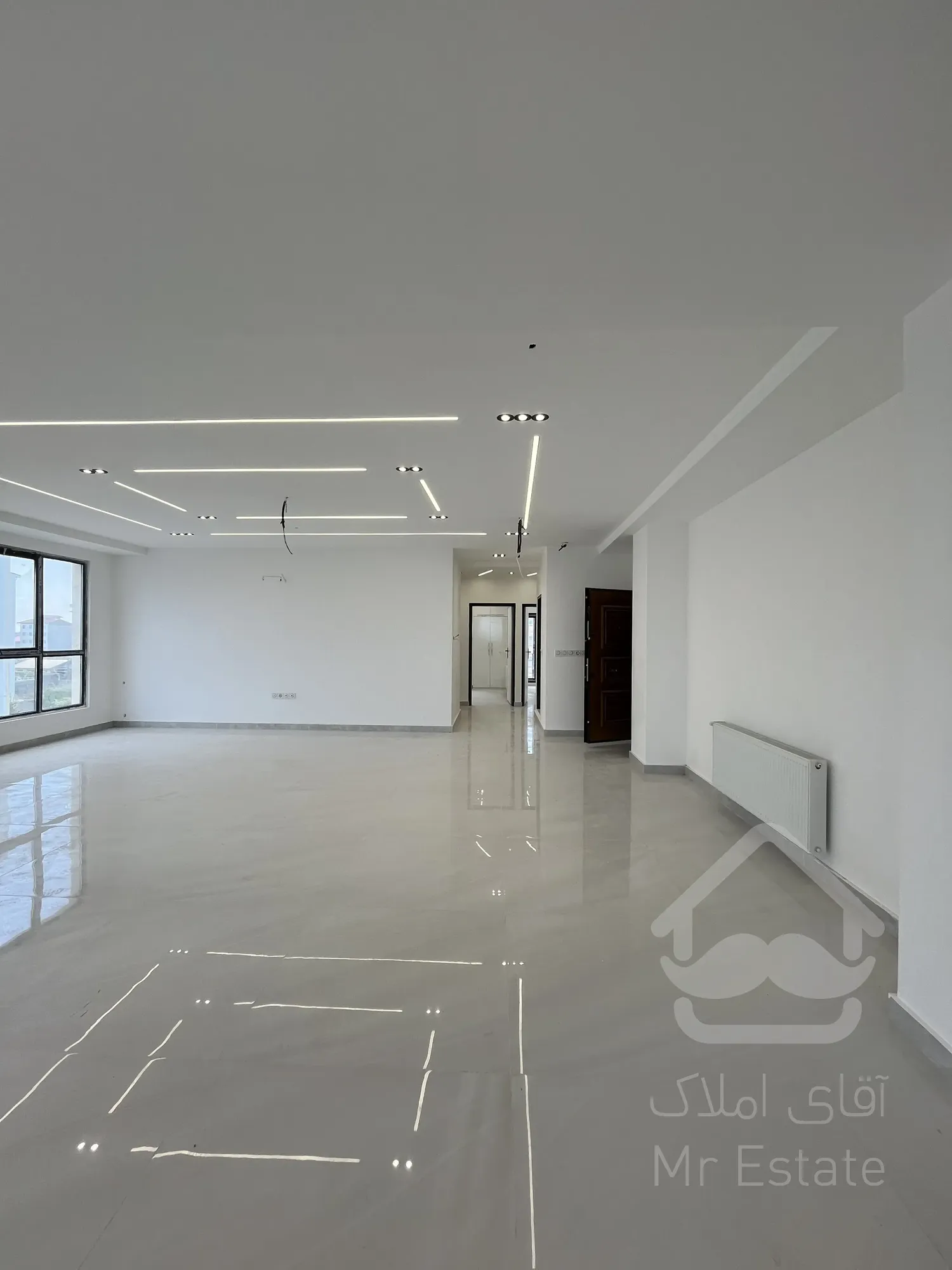 فروش آپارتمان ۱۶۸ متری پاسداران