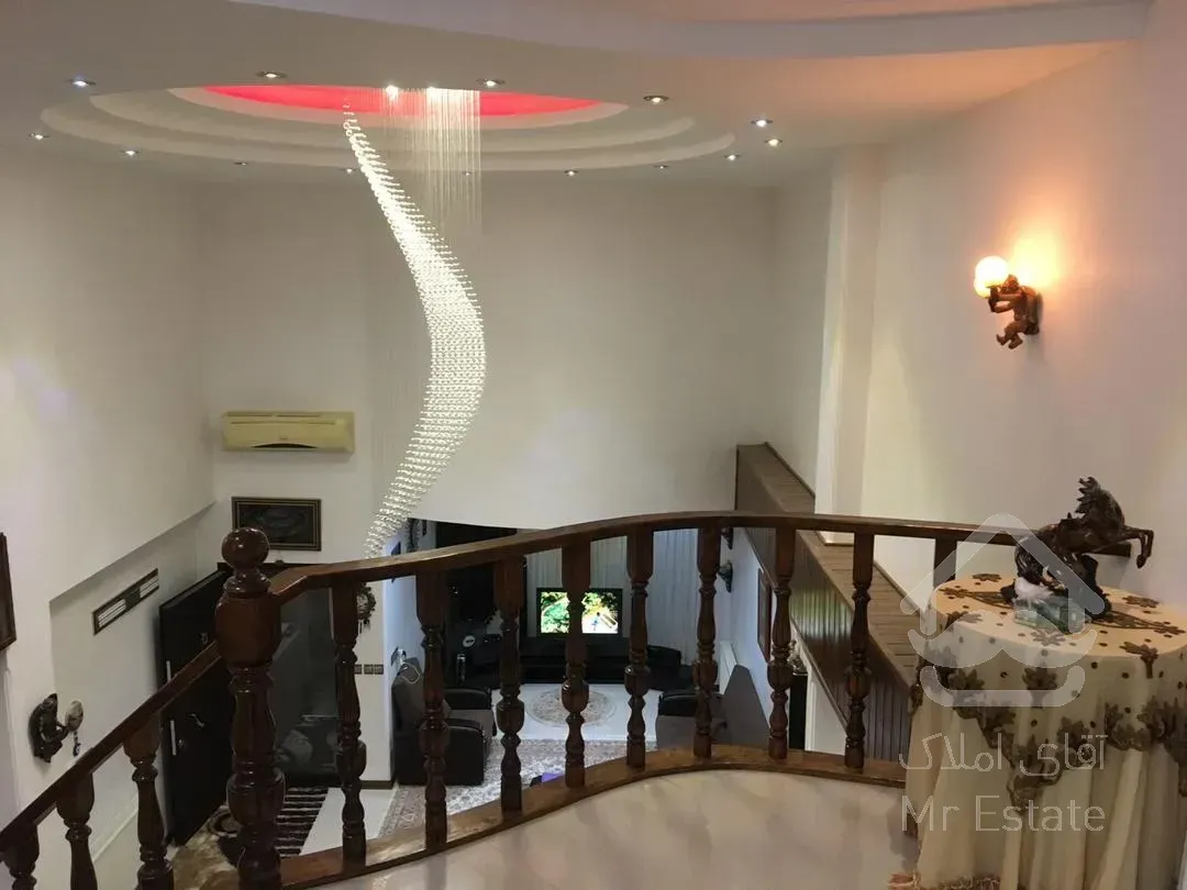 خانه ویلایی ۲ واحدی زعفرانیه