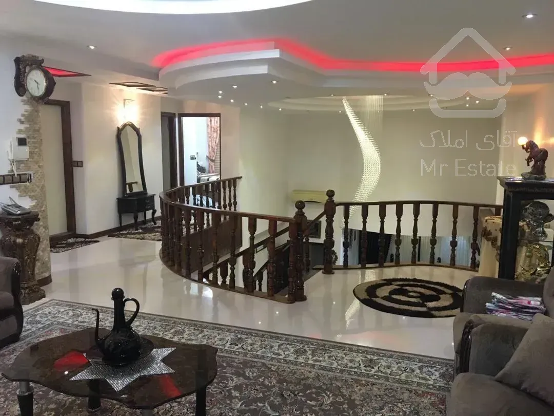 خانه ویلایی ۲ واحدی زعفرانیه