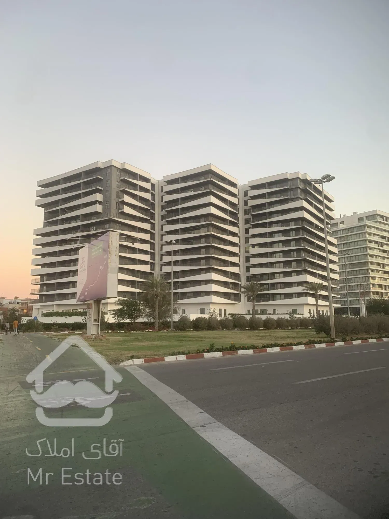 فروش یکخواب ۷۲ متری ستاره کیش صدف برج فروردین