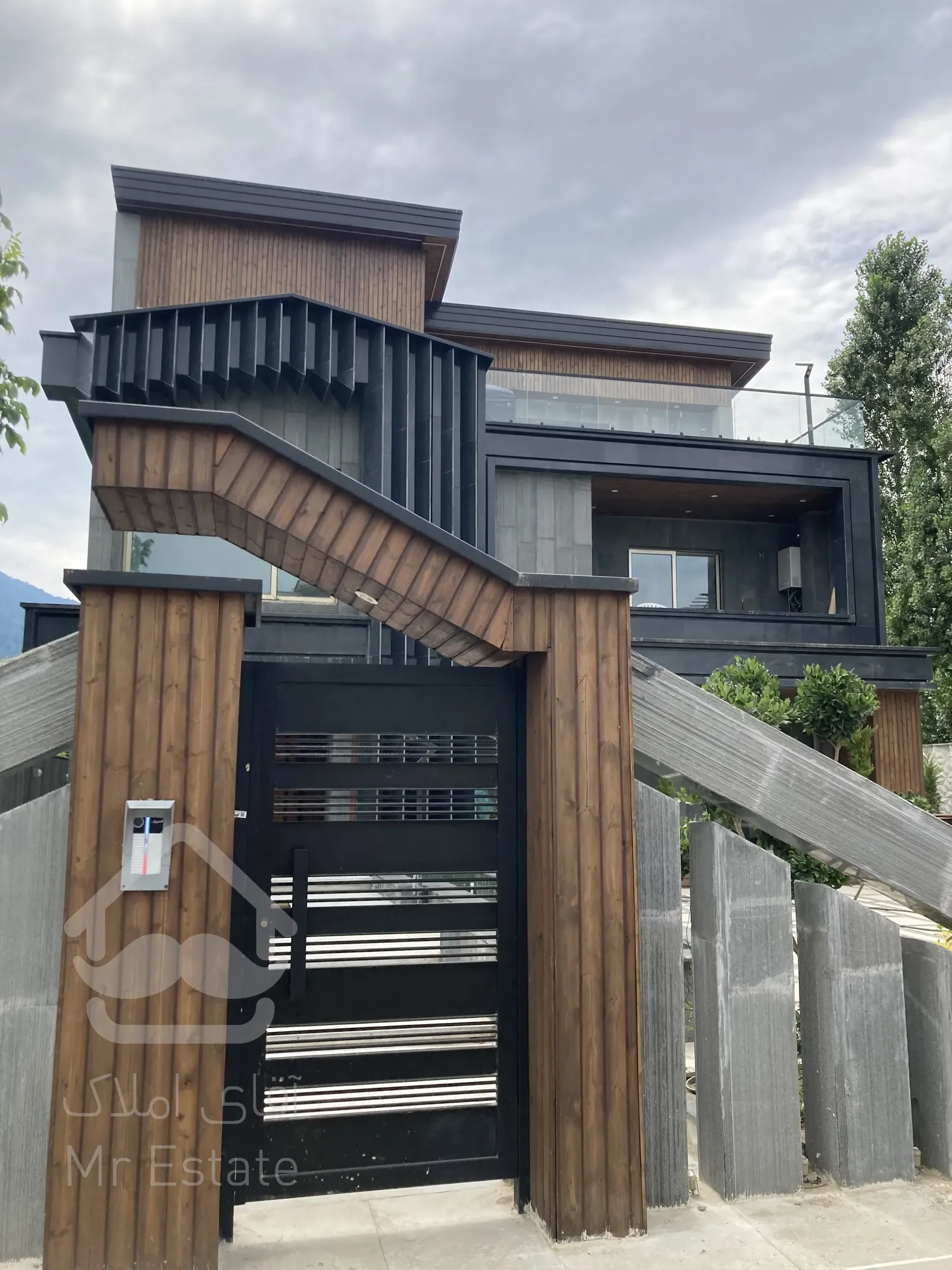 فروش ویلا تریبلکس لاکچری