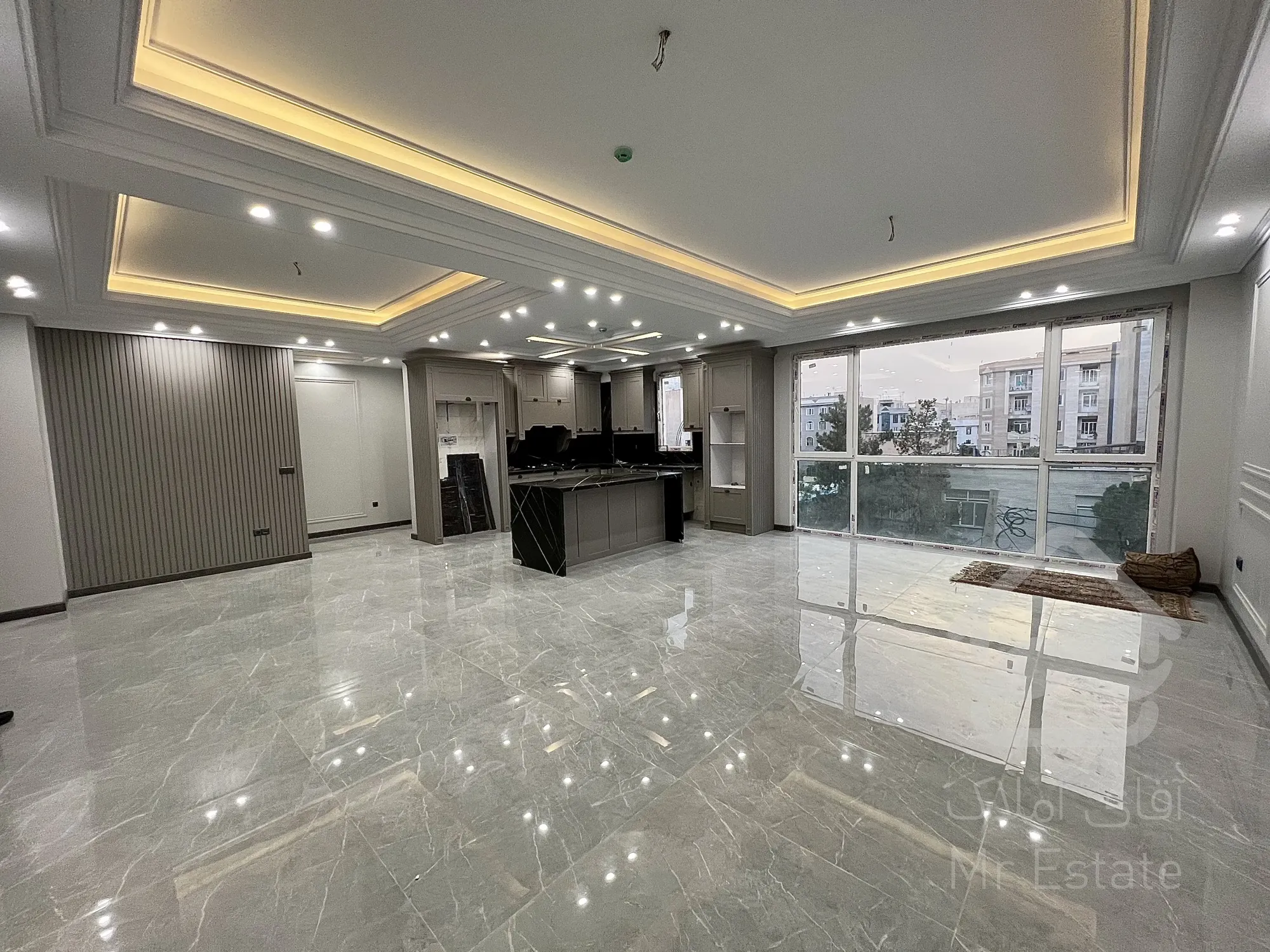 فروش آپارتمان ۱۴۰متری نوساز در فردوس شرق