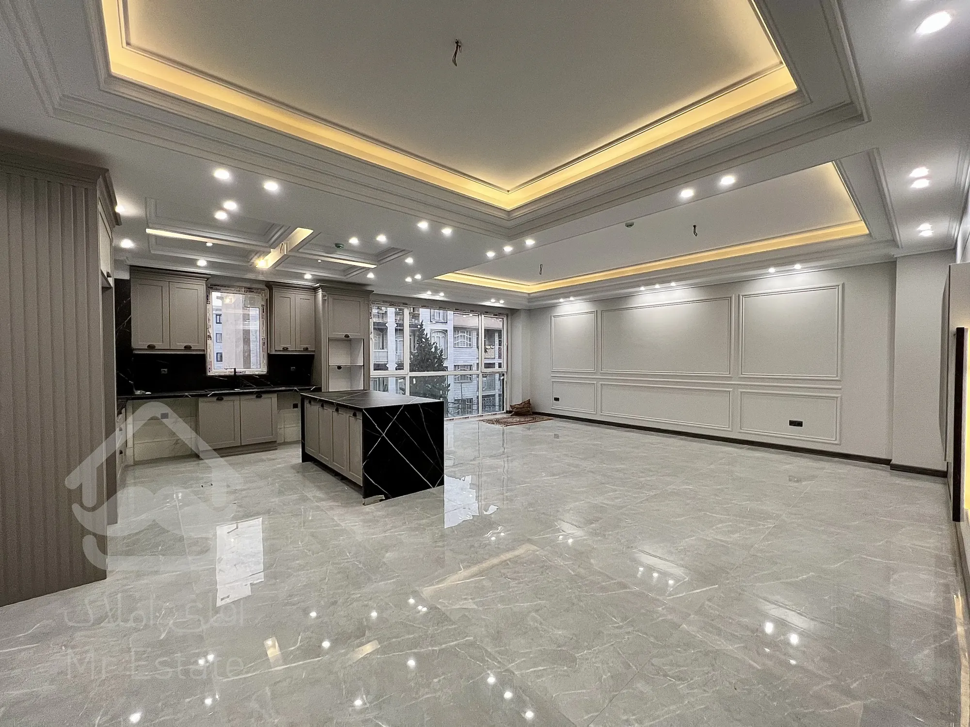 فروش آپارتمان ۱۴۰متری نوساز در فردوس شرق