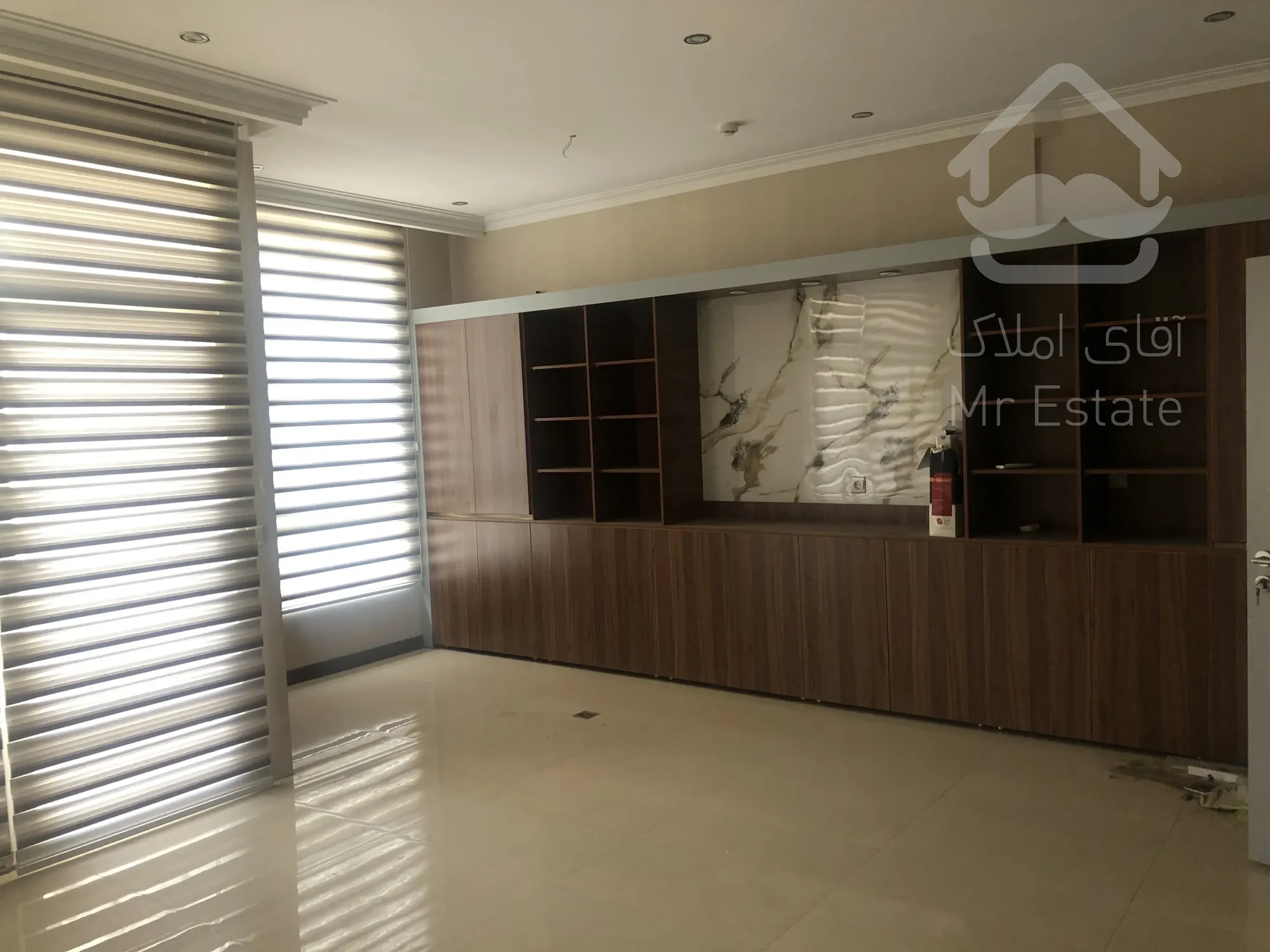 جردن خ آناهیتا ۱۰۵ متر با امکانات