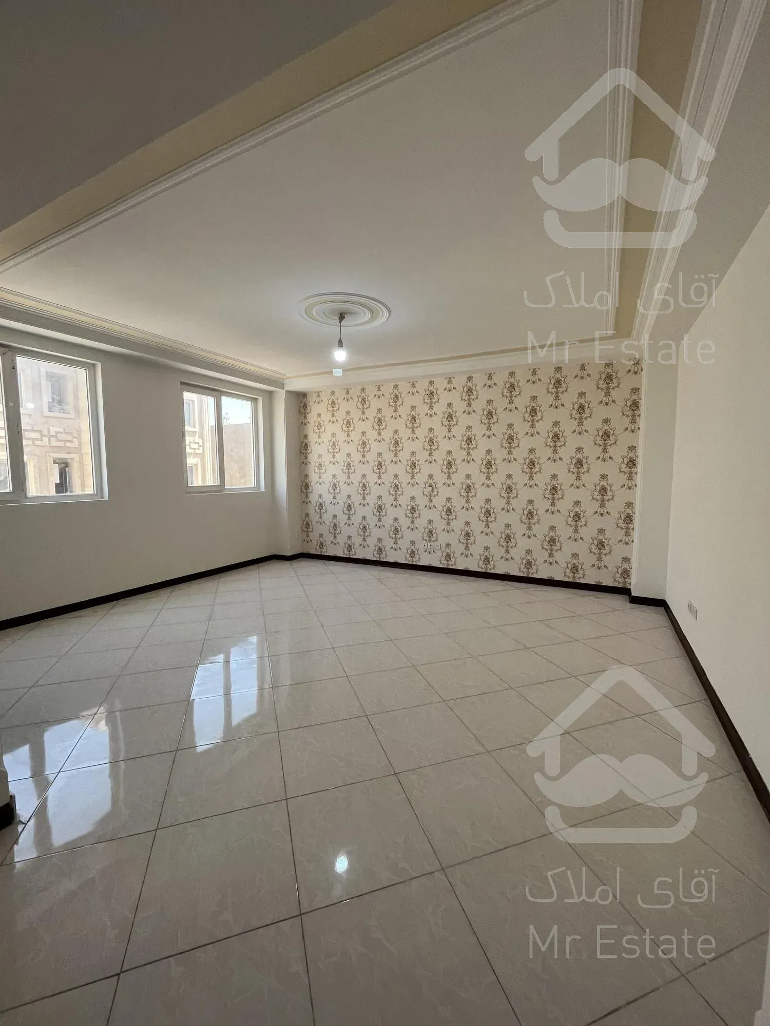 آپارتمان ۸۳ متری نوساز