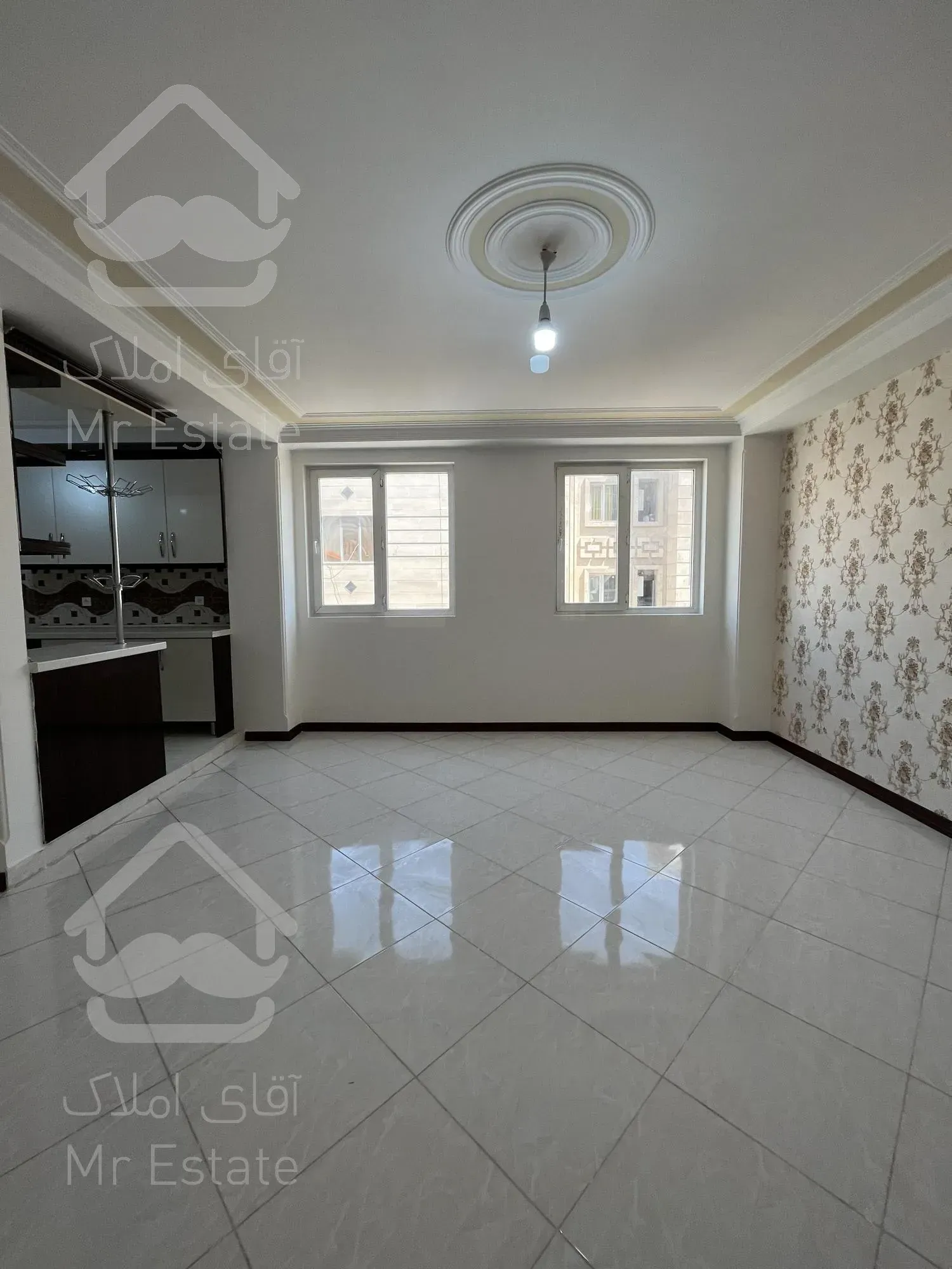 آپارتمان ۸۳ متری نوساز