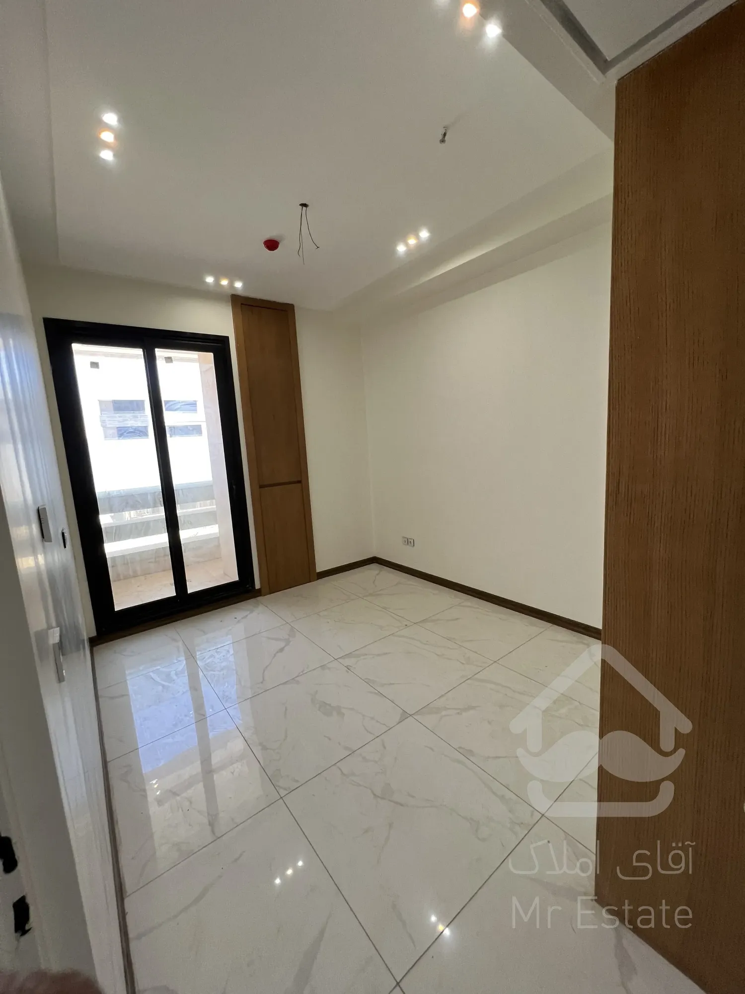 فروش آپارتمان ۱۵۷ متری