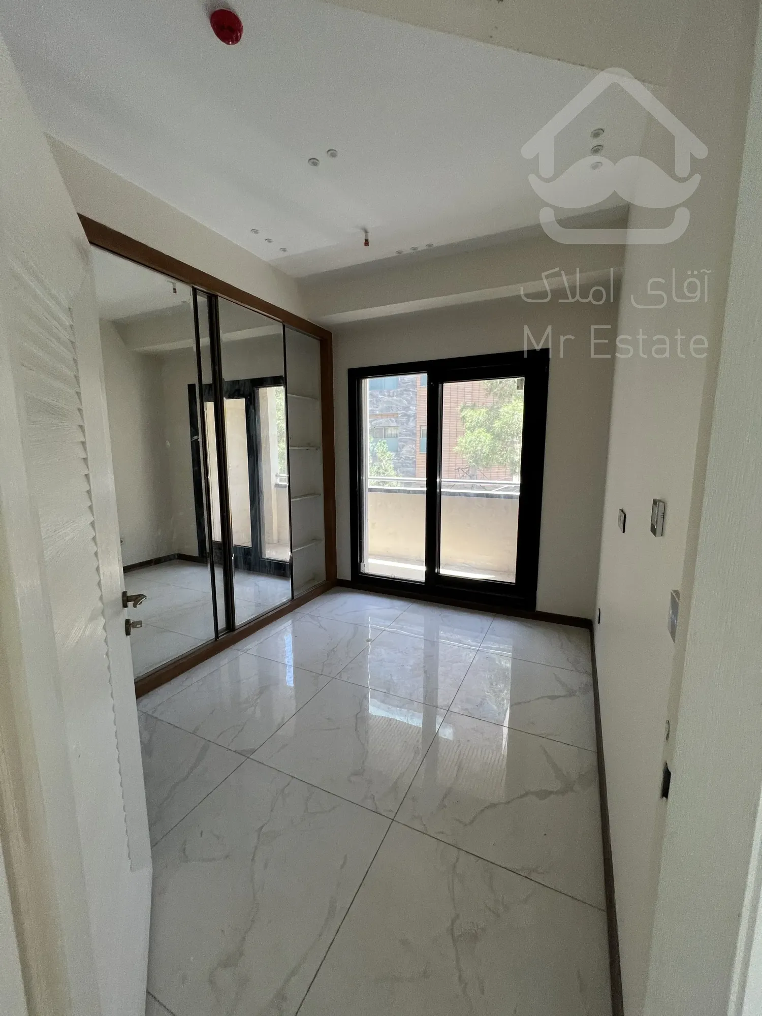 فروش آپارتمان ۱۵۷ متری