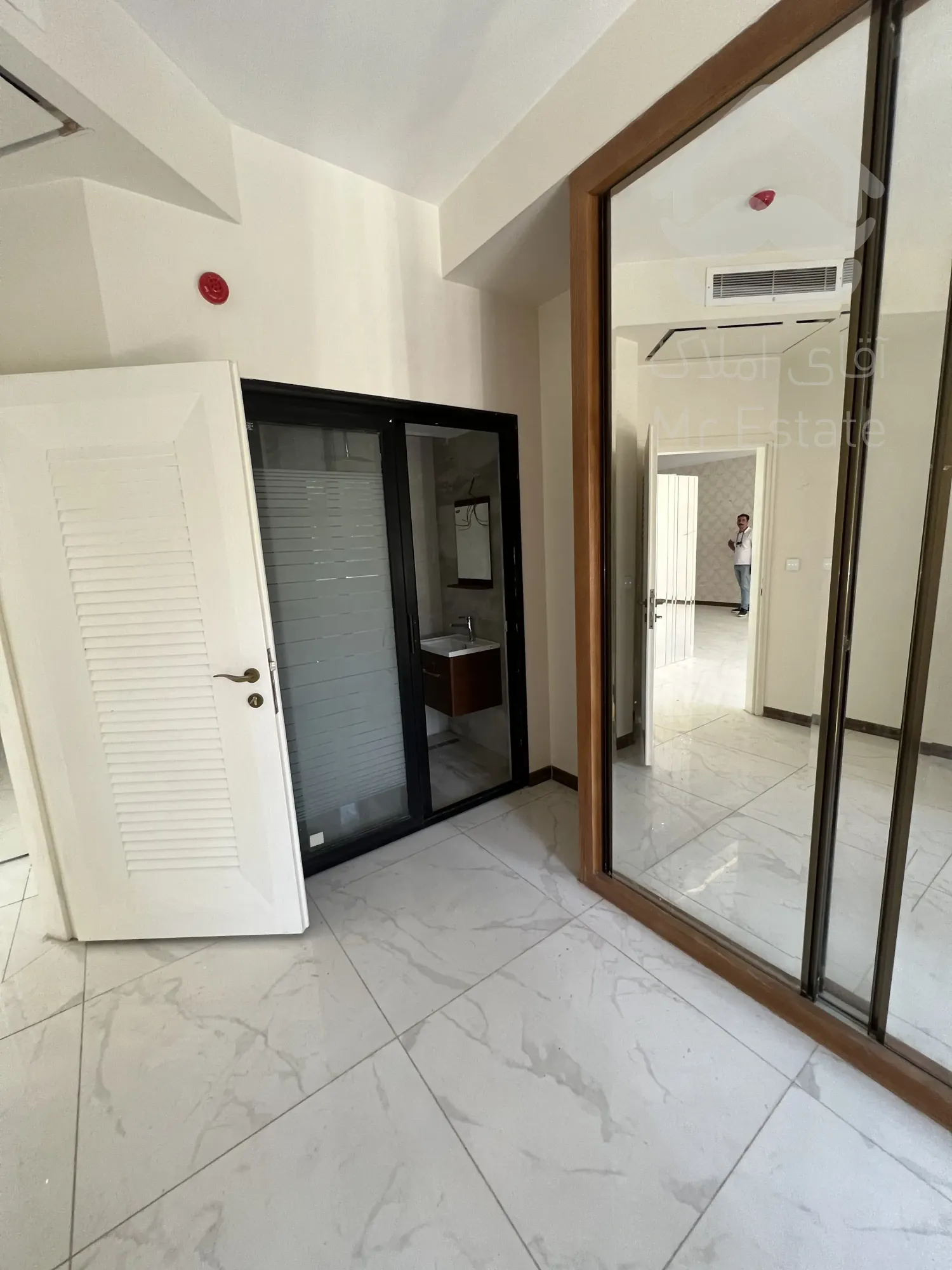 فروش آپارتمان ۱۵۷ متری