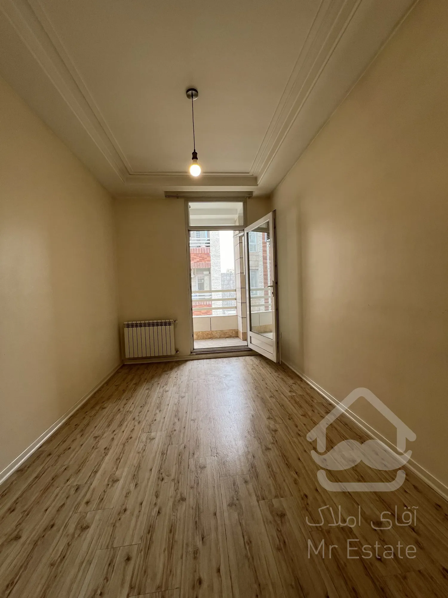 ۷۰ منر در برجی مجلل تاپ لوکیشن