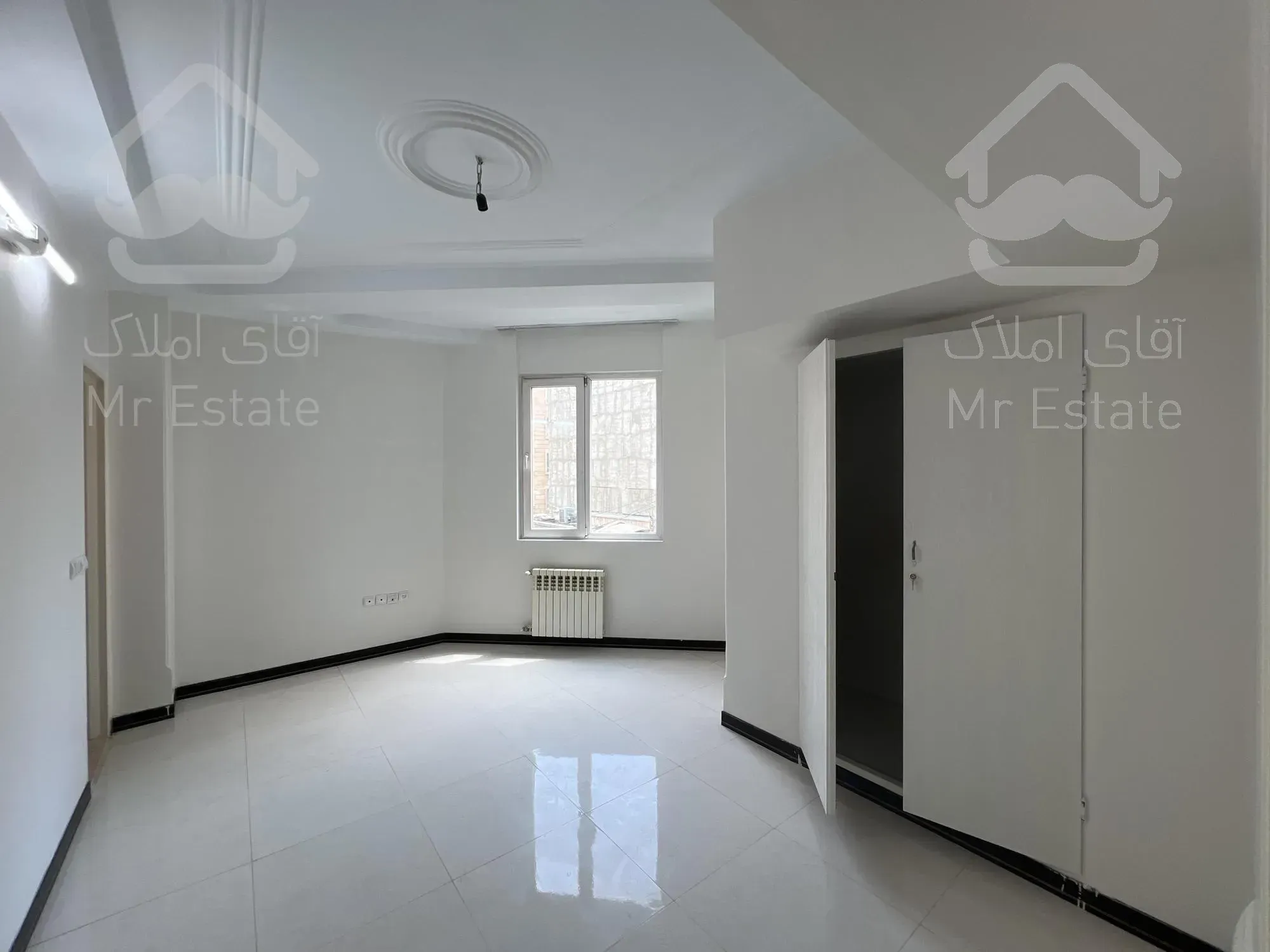 ۹۳متر شیک/ نورگیر آکواریوم/ ۲واحدی/ شهرک پاسداران