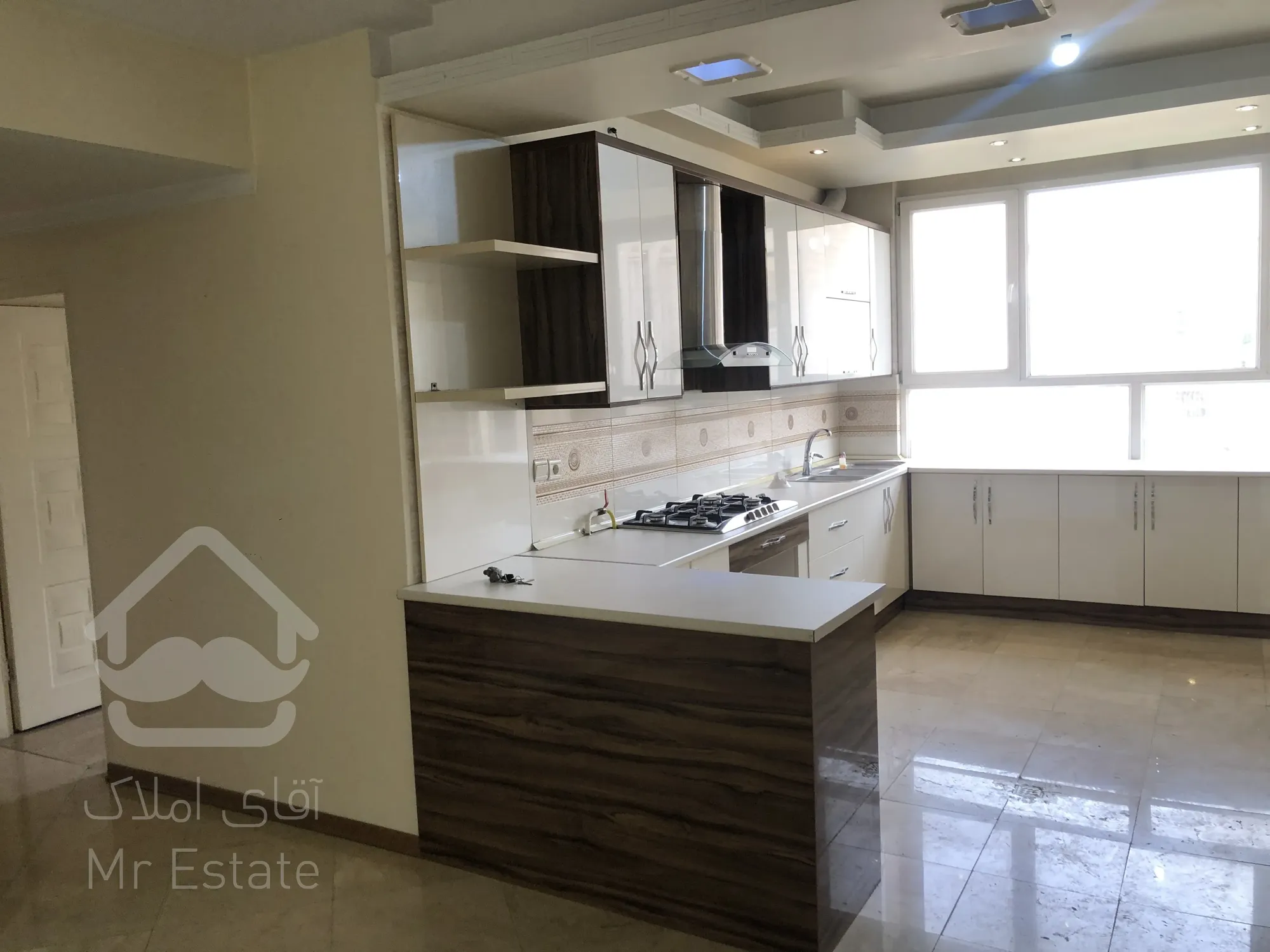 مرزداران خ ایثار 85 متر فول رهن و اجاره