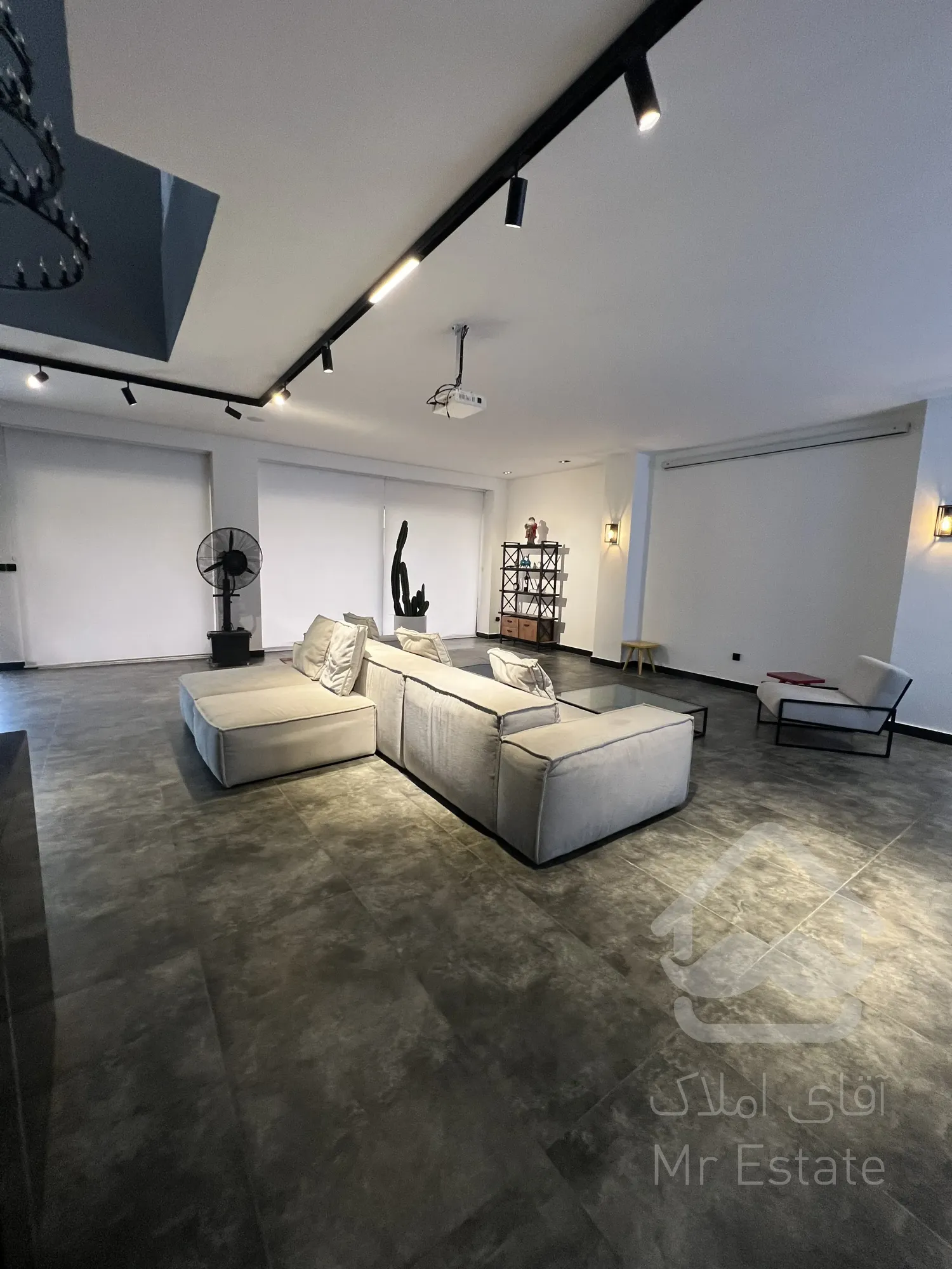 رهن ویلا استخردار سه خوابه شهرکی درکلارآباد مازندران