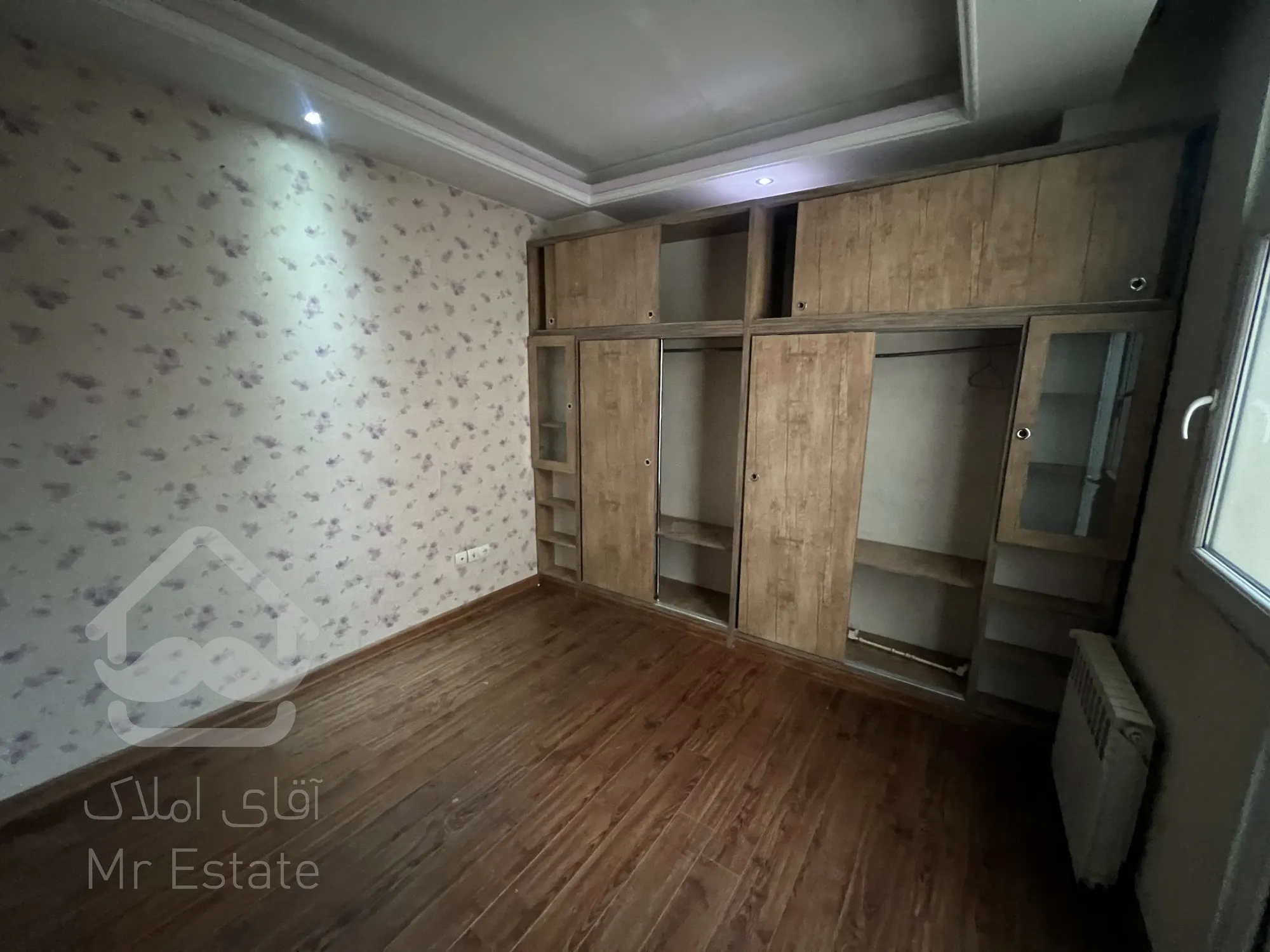 اجاره مسکونی ۹۰ متری بلوار فردوس گلستان جنوبی