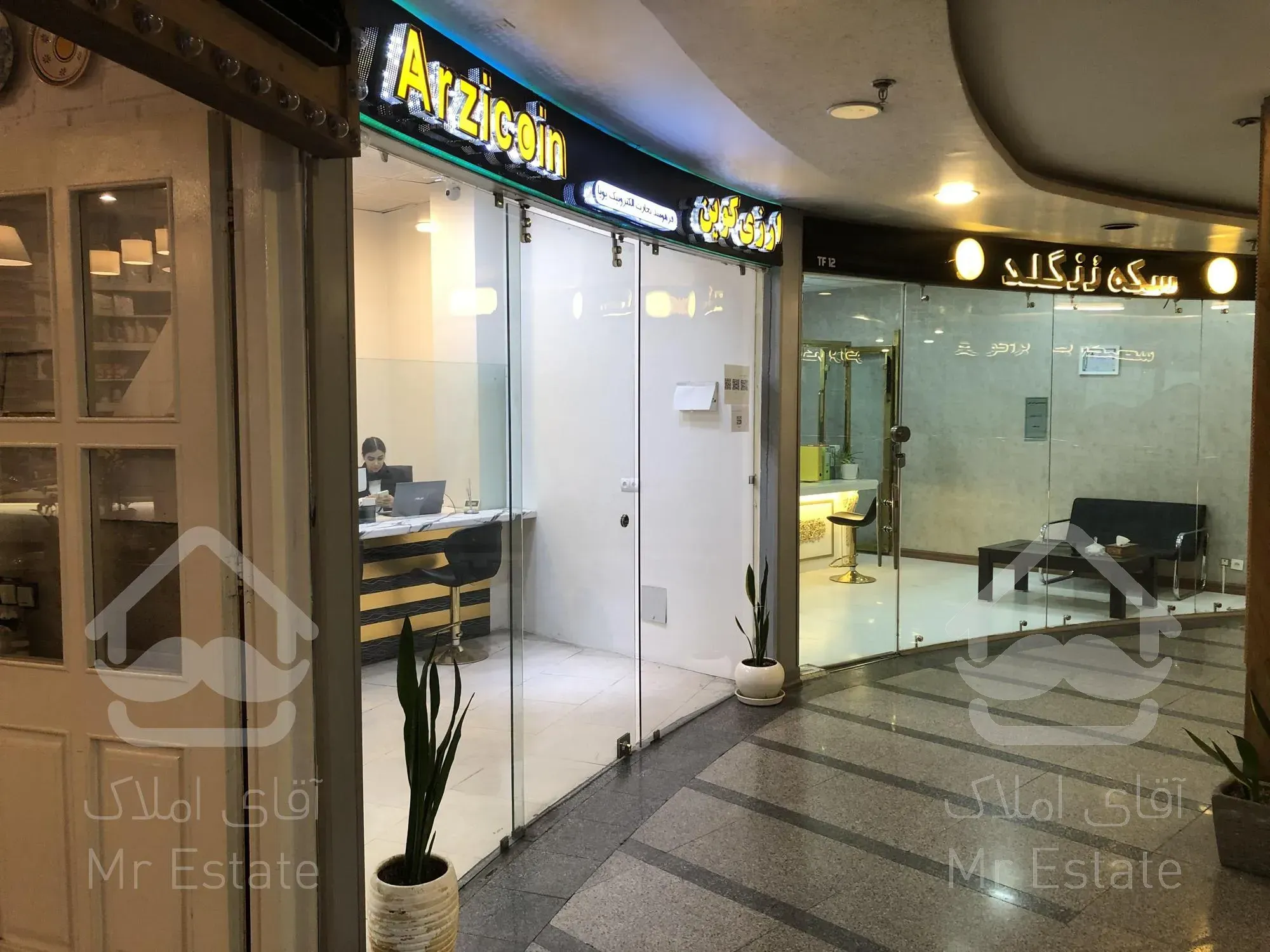 ۲۱ متر تجاری پاساژ رز