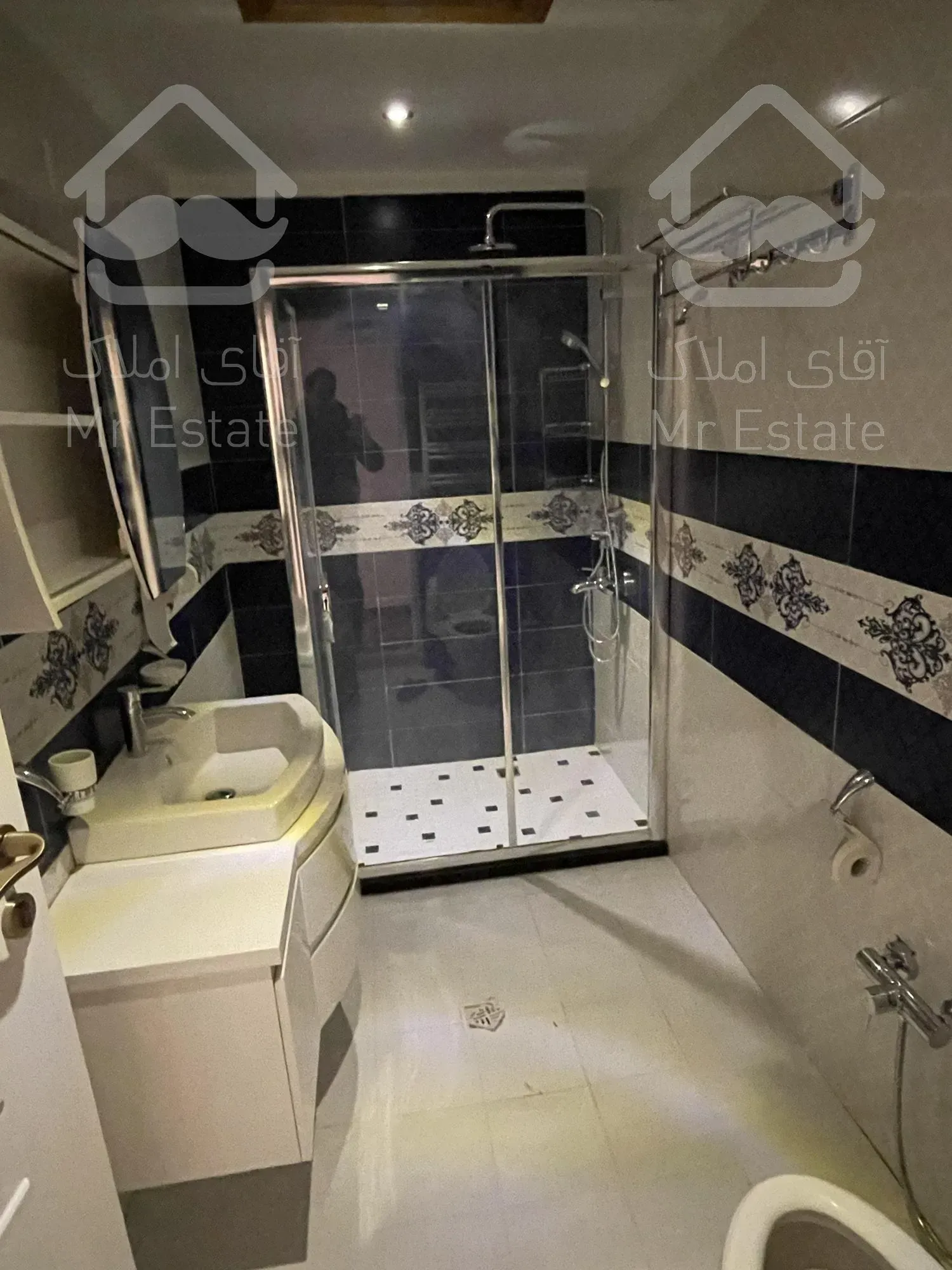 ۱۳۸متر شهرک غرب ۲پارکینگ