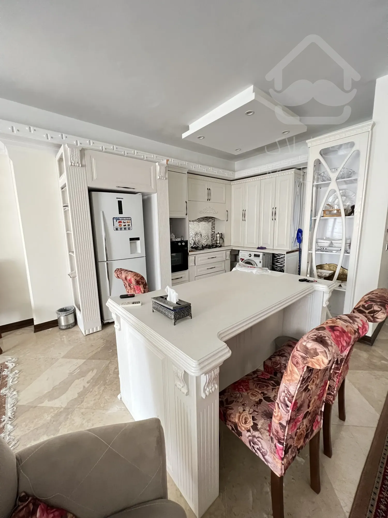 فروش آپارتمان ۱۳۷متری *پنجره قدی* در سازمان برنامه