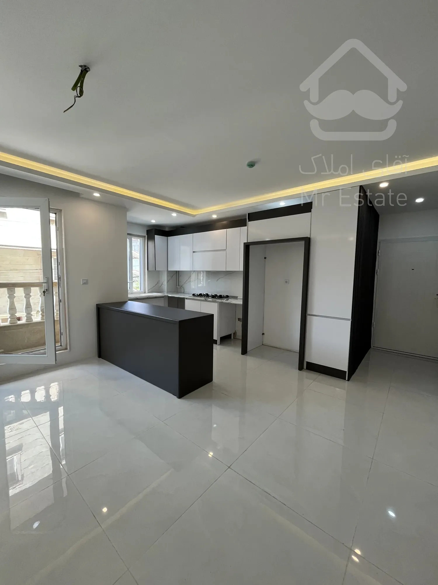 فروش آپارتمان ۱۳۵ متری خیابان تهران