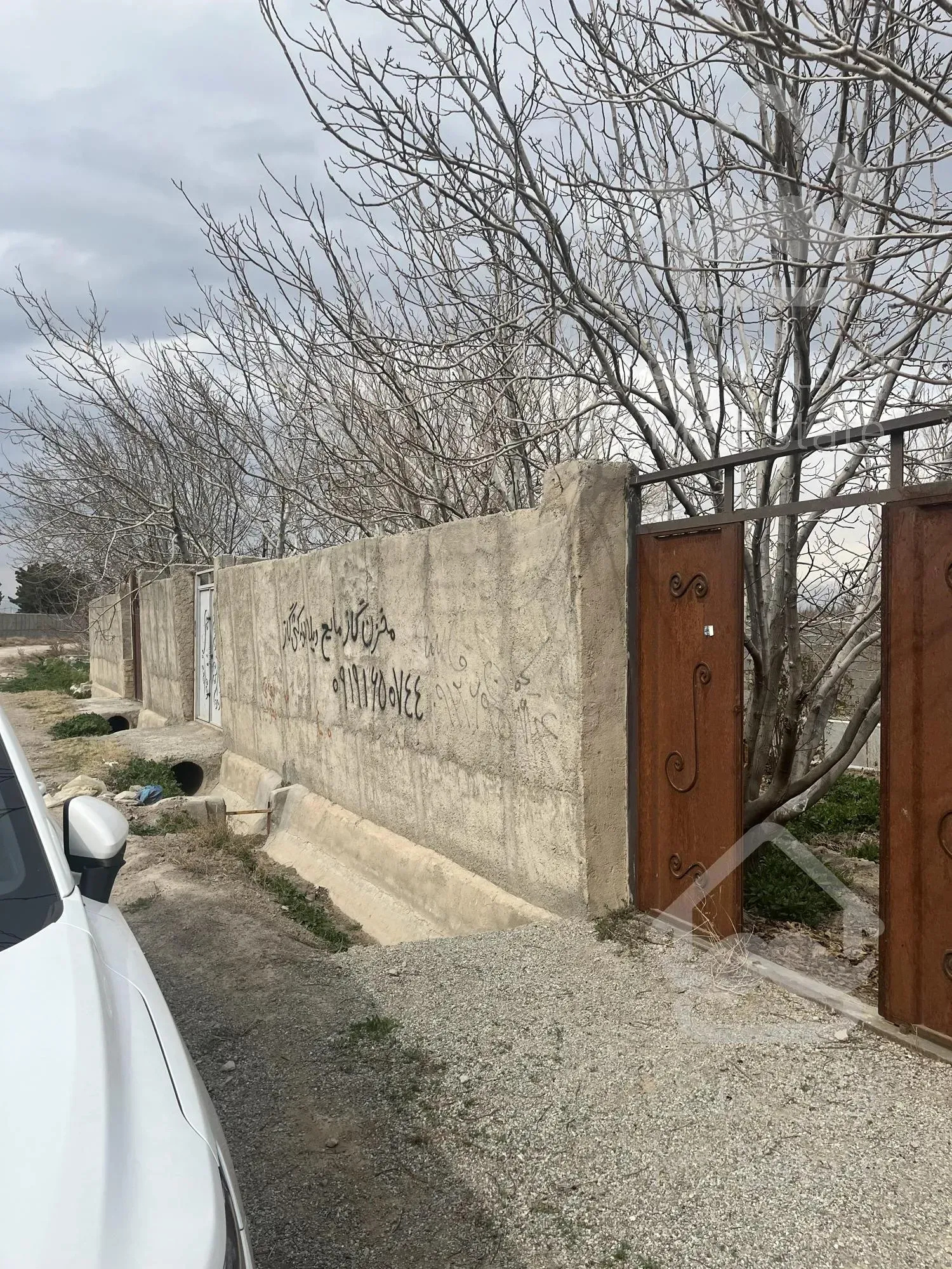 باغ چهار دیواری شده