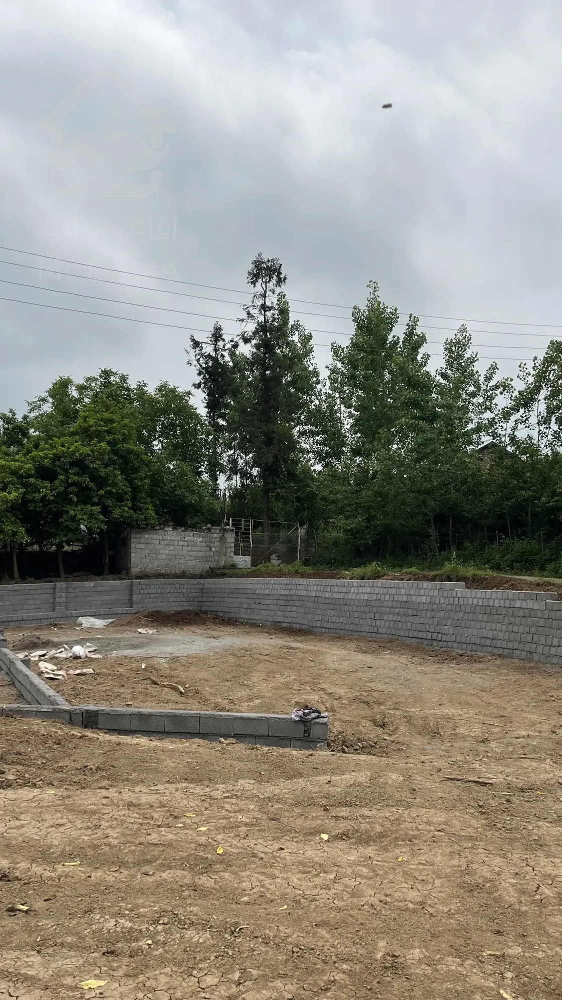 زمین جنگلی شمال با انشعابات نصب