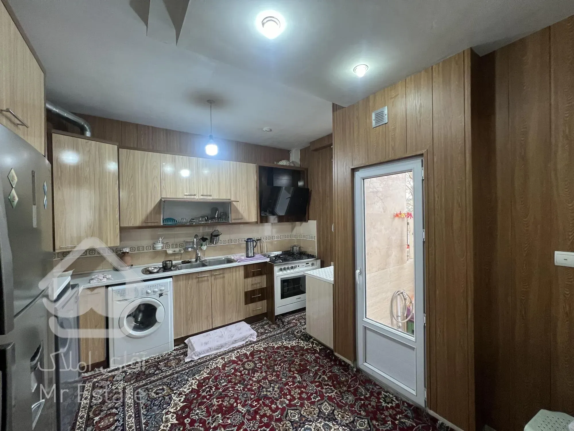 ۱۰۸متر/سند ششدانگ/فول امکانات/شهید کریمی