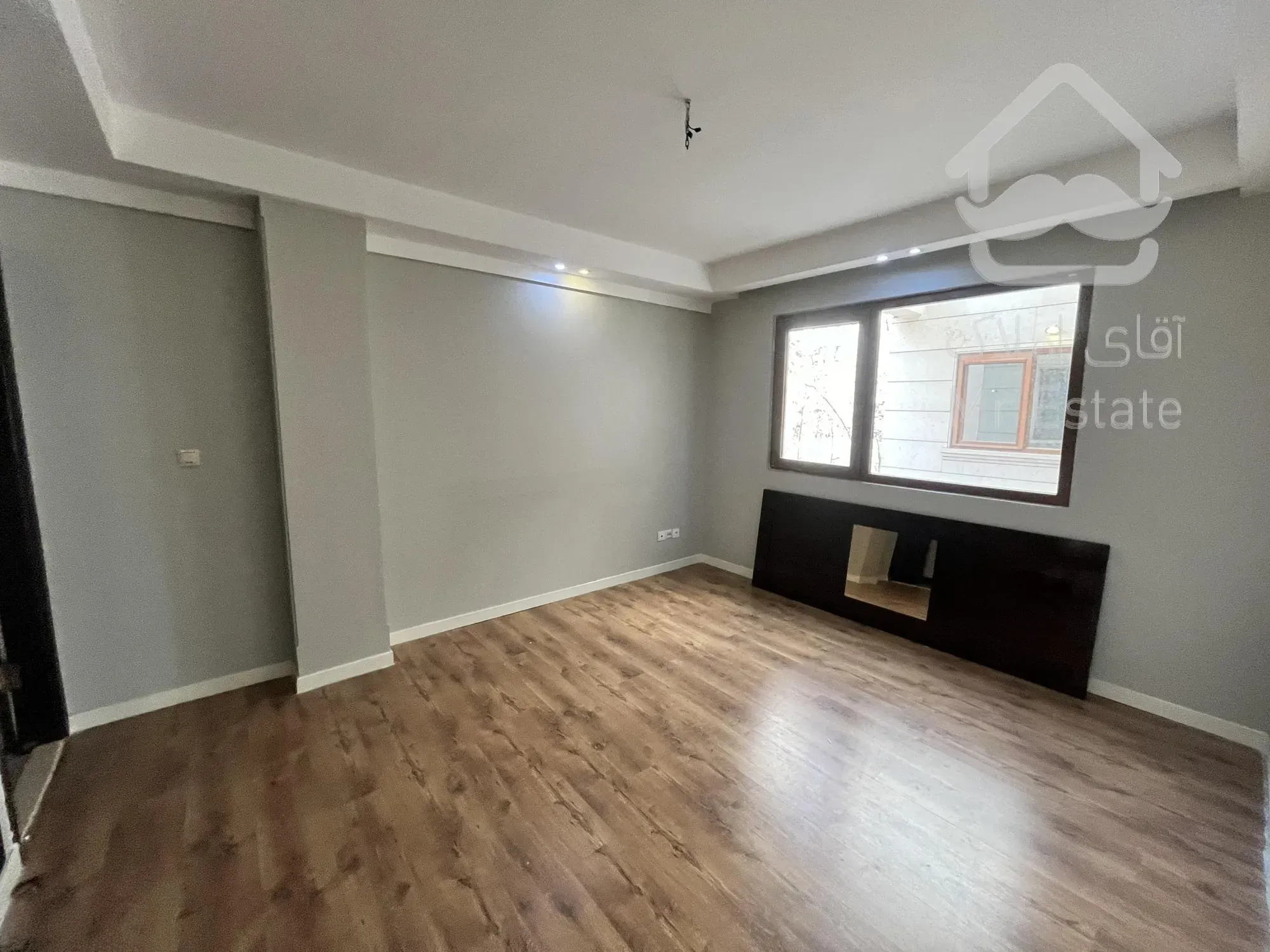 162متر مسكوني فروش زعفرانيه