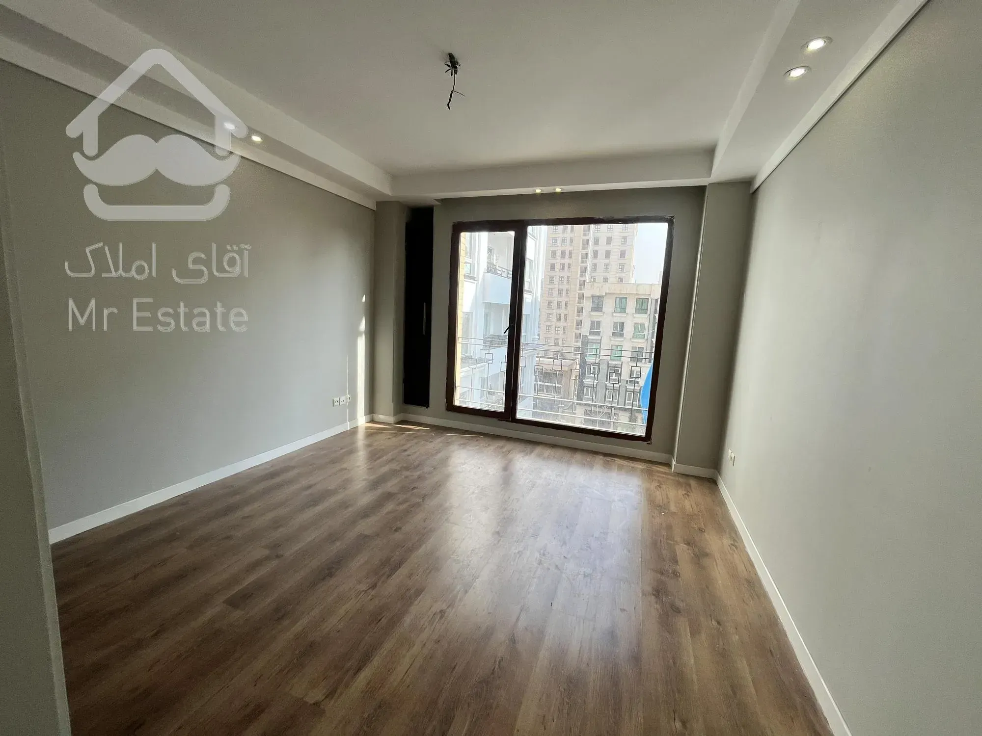162متر مسكوني فروش زعفرانيه