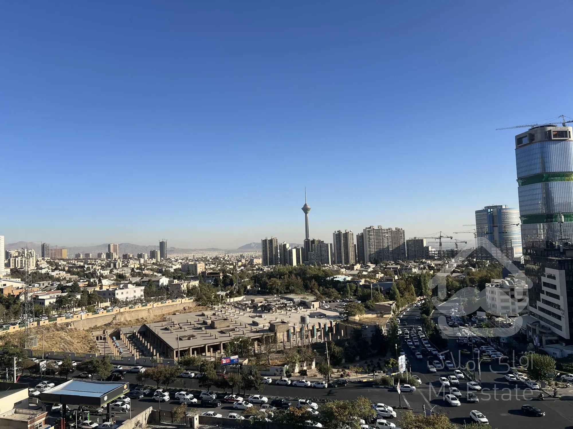 برج اداری تجاری ابرسازه منطقه استاروست