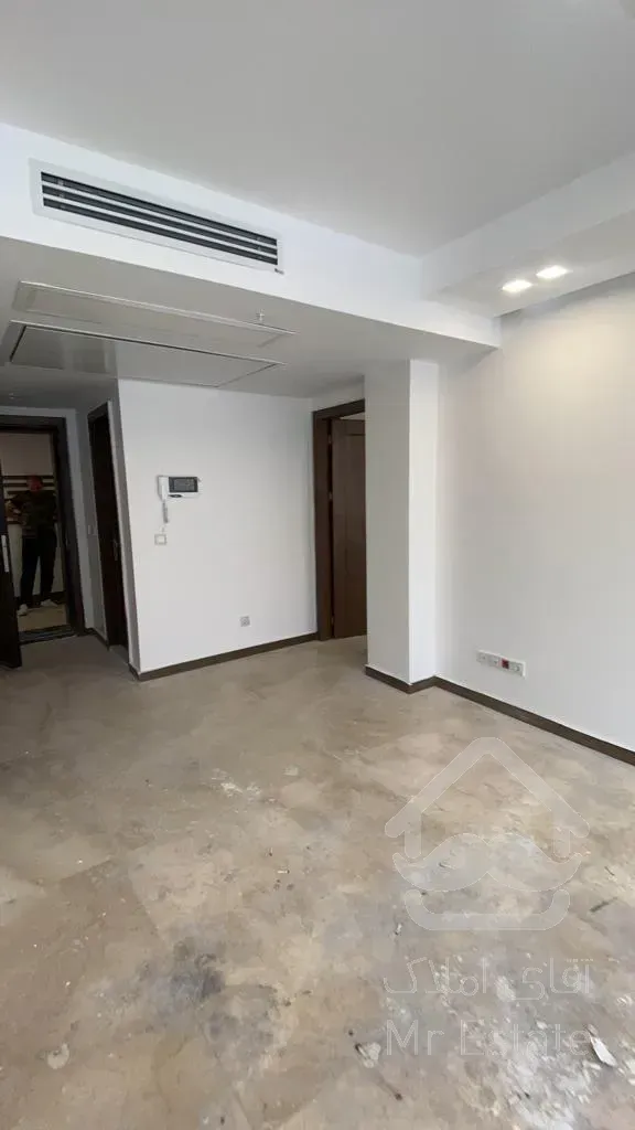 ۸۵ متر اداری نیاوران / ۶ ساله / دسترسی بی نظیر