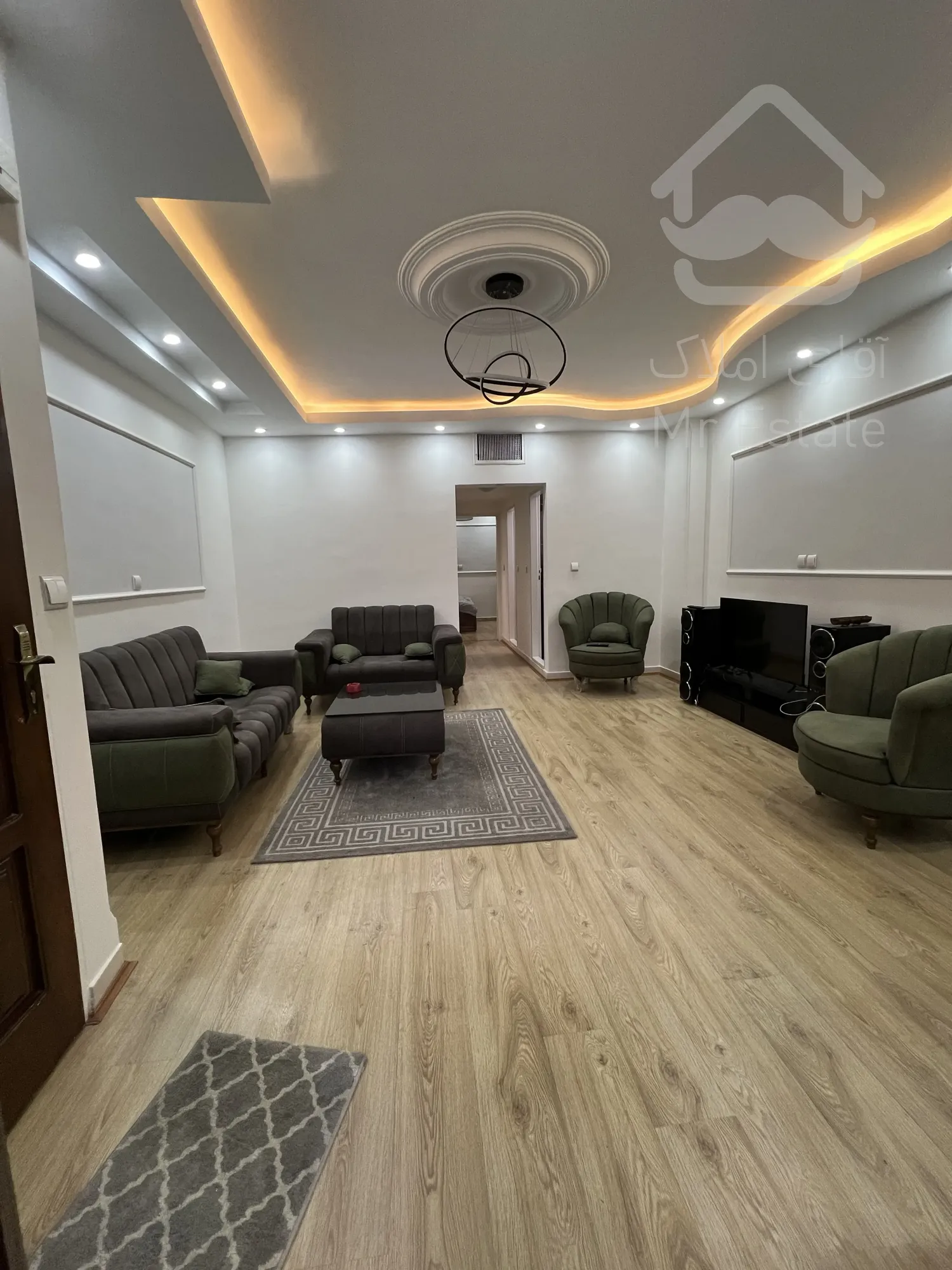 69متر فول بازسازی تاپ لوکیشن