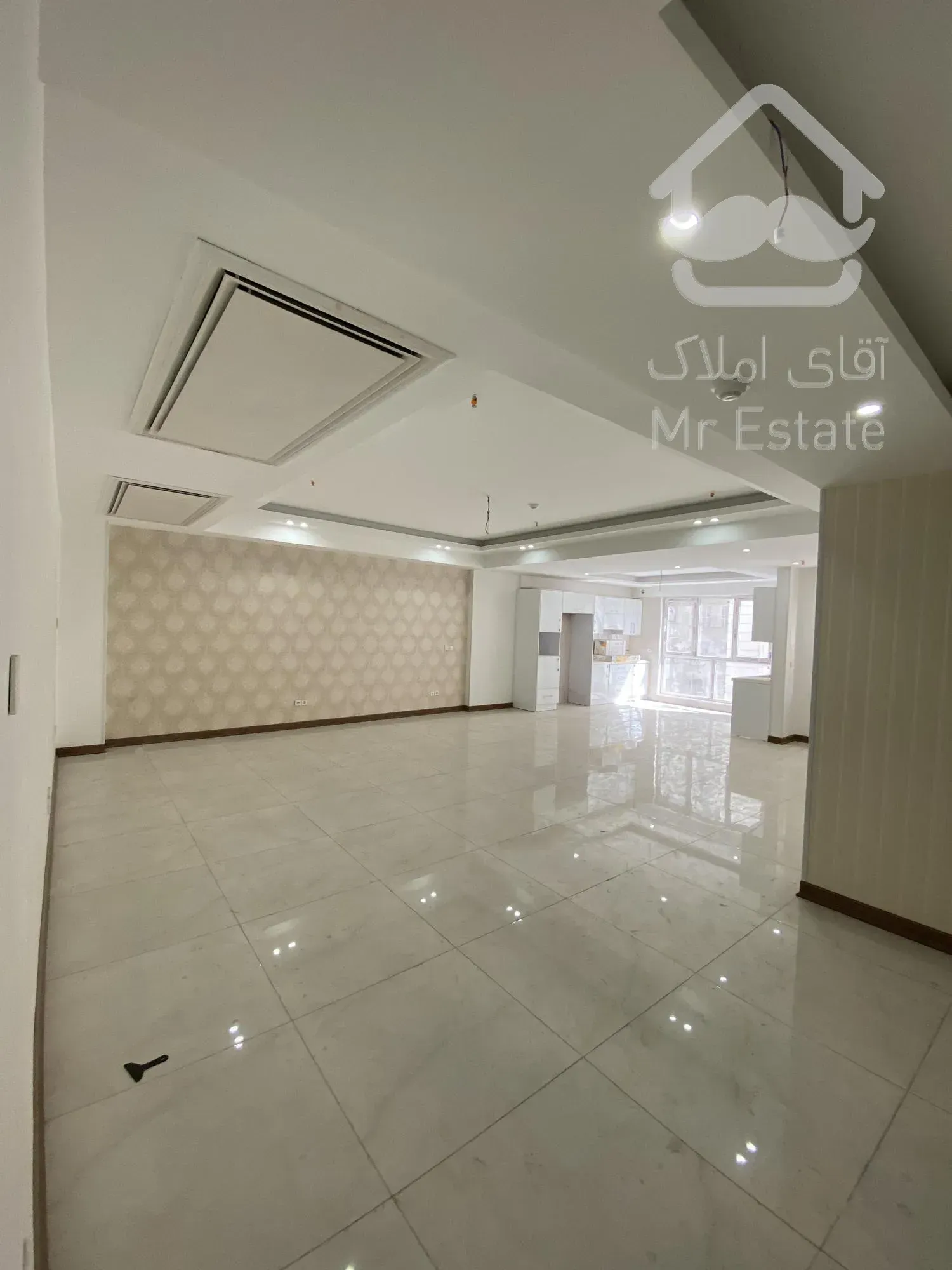 ۱۲۰مترسرمایه‌گذاری خریدمستقیم‌از سازنده برج‌باغ الماس