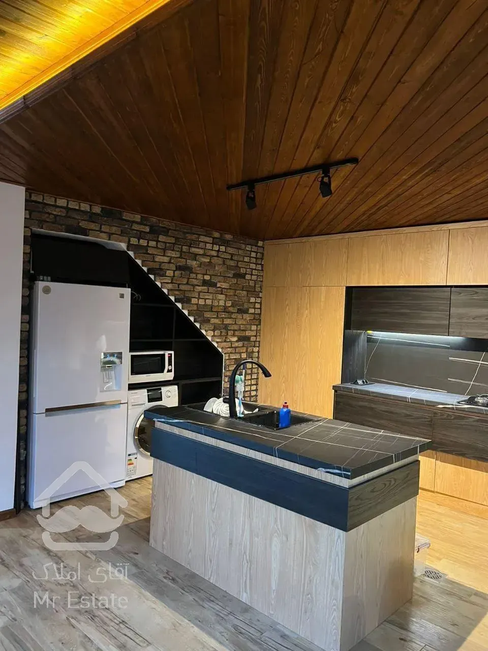 ویلا دوبلکس مستقل مبله