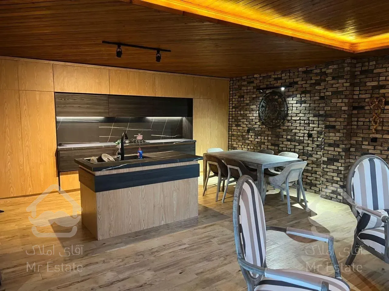 ویلا دوبلکس مستقل مبله