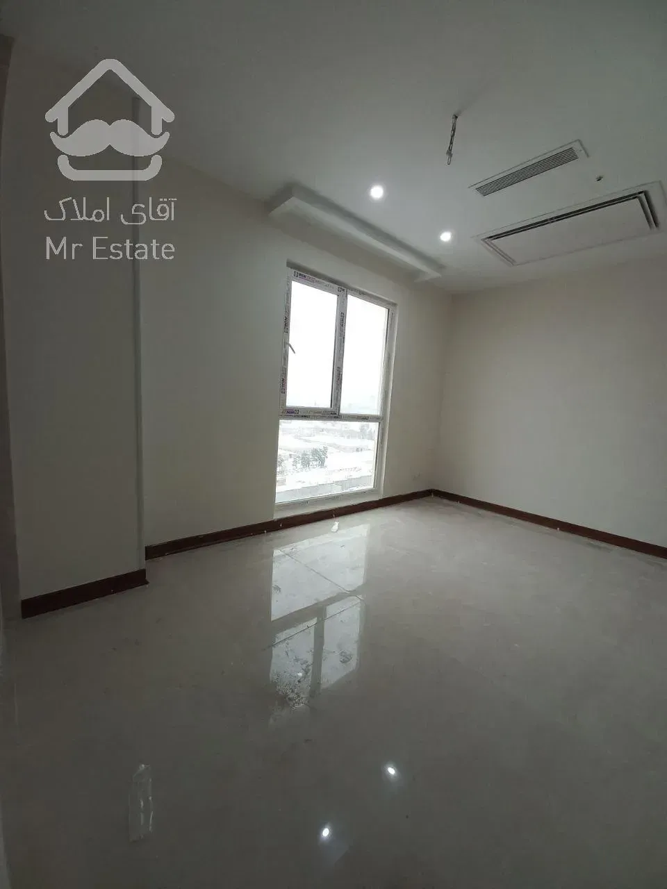 ۱۸۰متر سالن پرده خور « برج باغ رونیکاپالاس خریداز سازنده