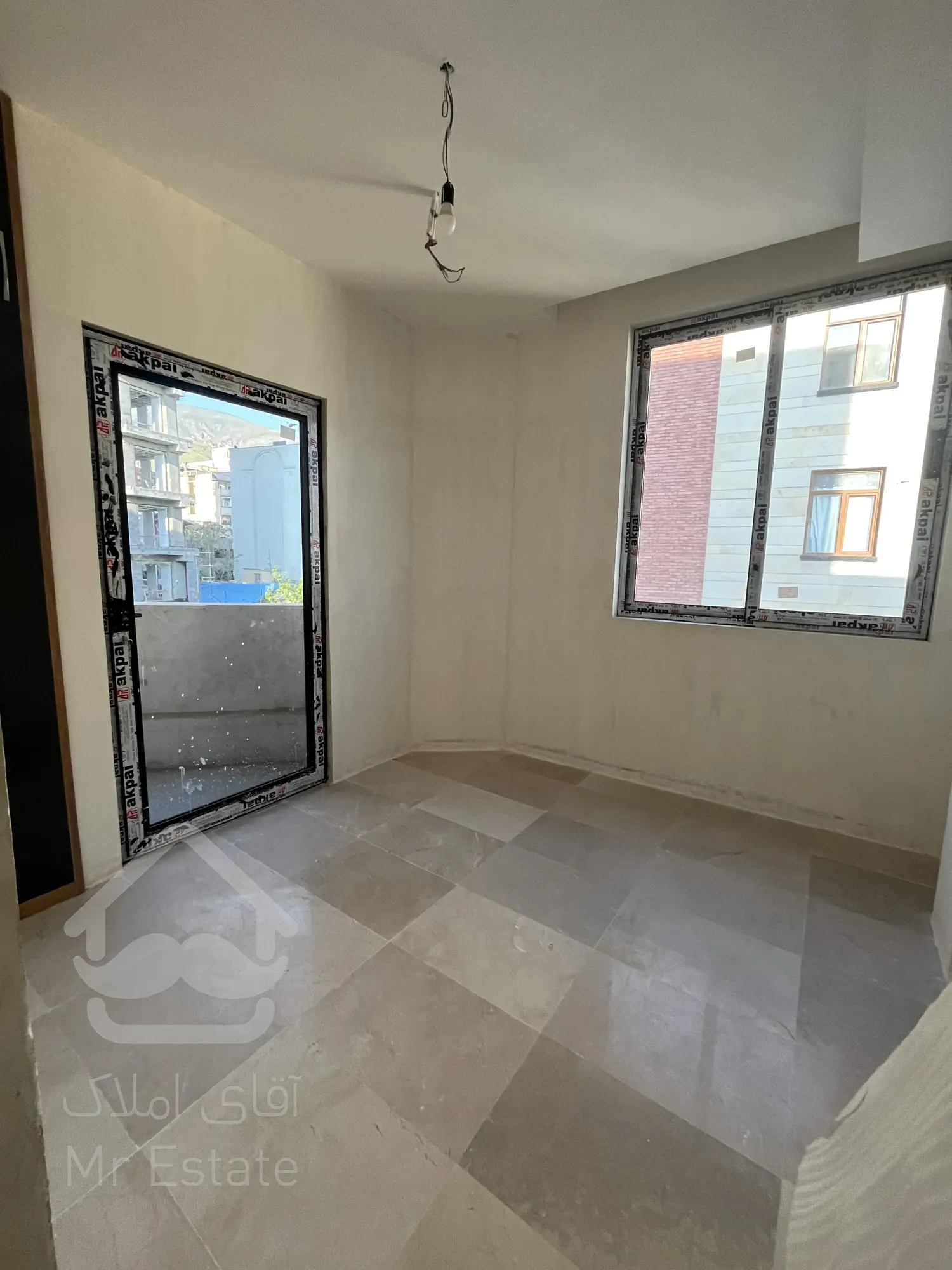 فروش آپارتمان ۱۲۵ متر نوساز ۳ خوابه نیاوران