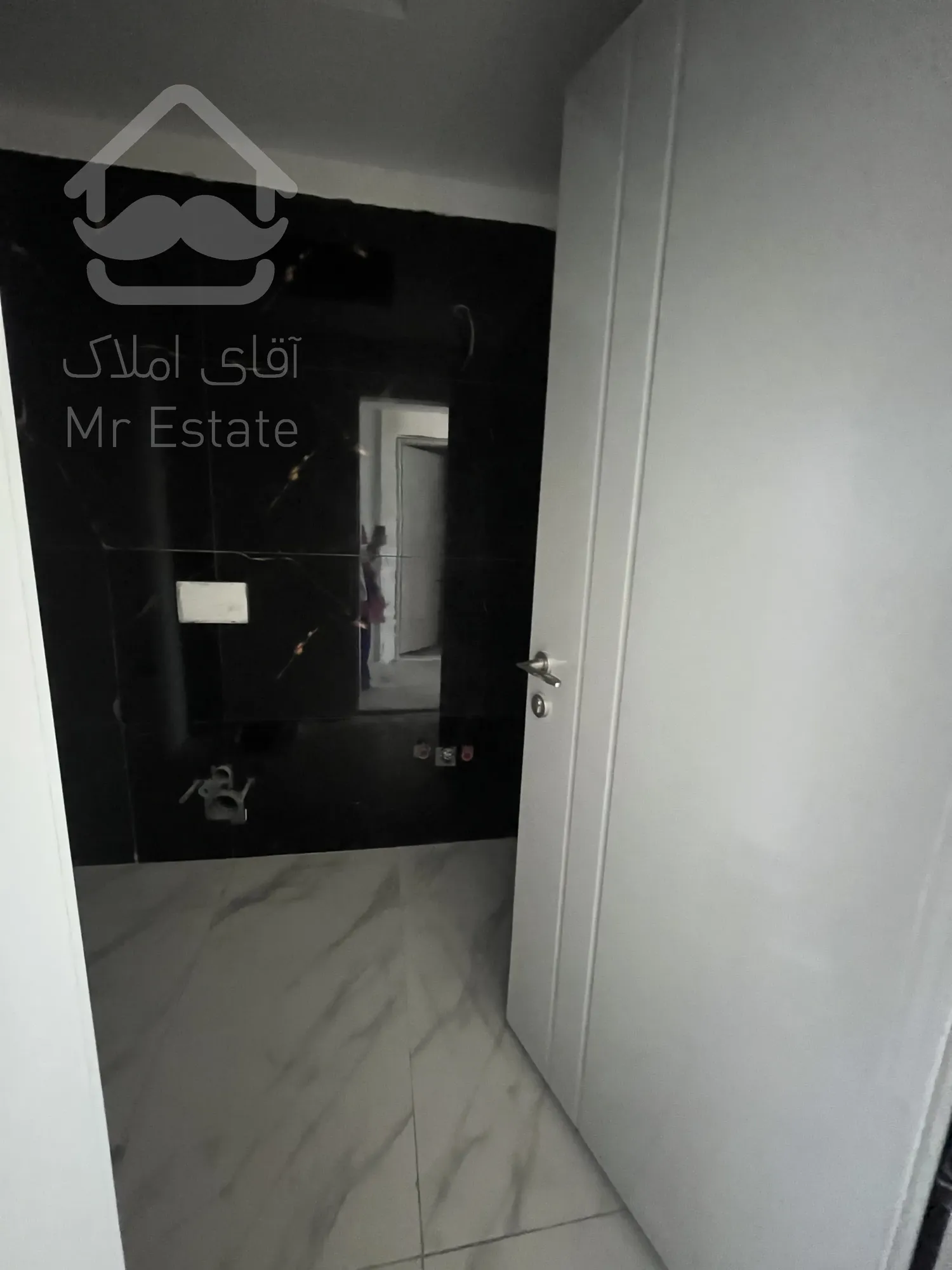 فروش آپارتمان ۱۲۵ متر نوساز ۳ خوابه نیاوران