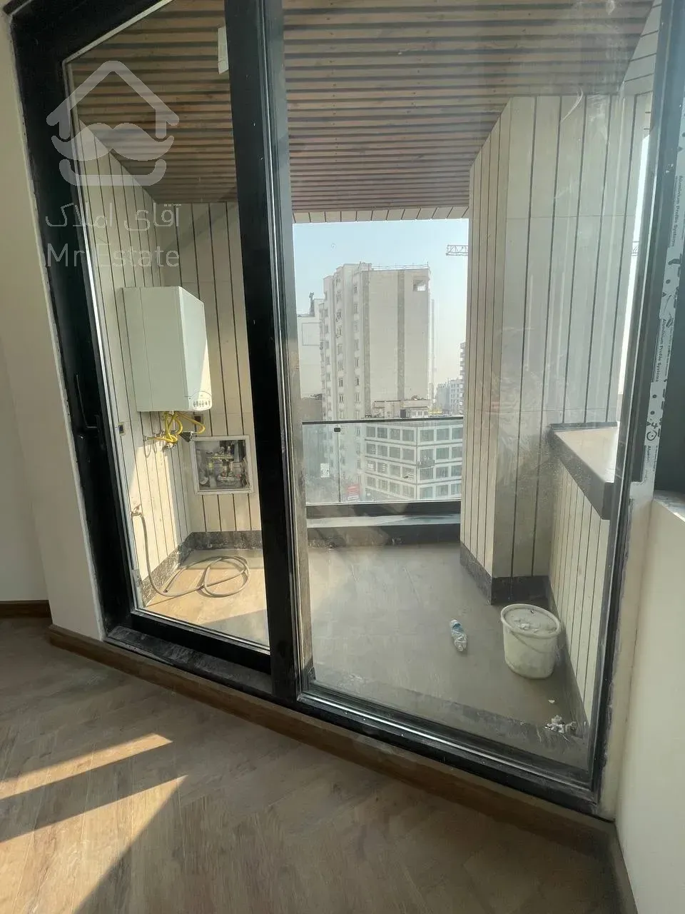 اجاره سند اداری ۱۳۰ متری اندرزگو، مدرن نوساز ، طبقات بالا