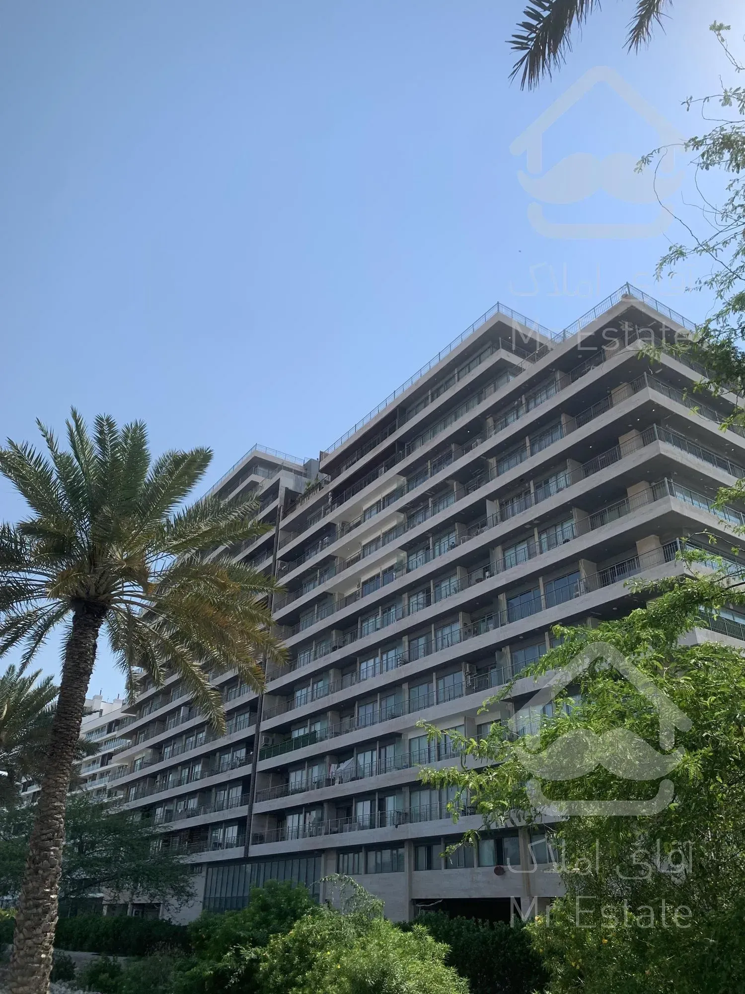 فروش دوخواب آکواریومی ۱۱۷ متری برج خرداد ستاره کیش صدف