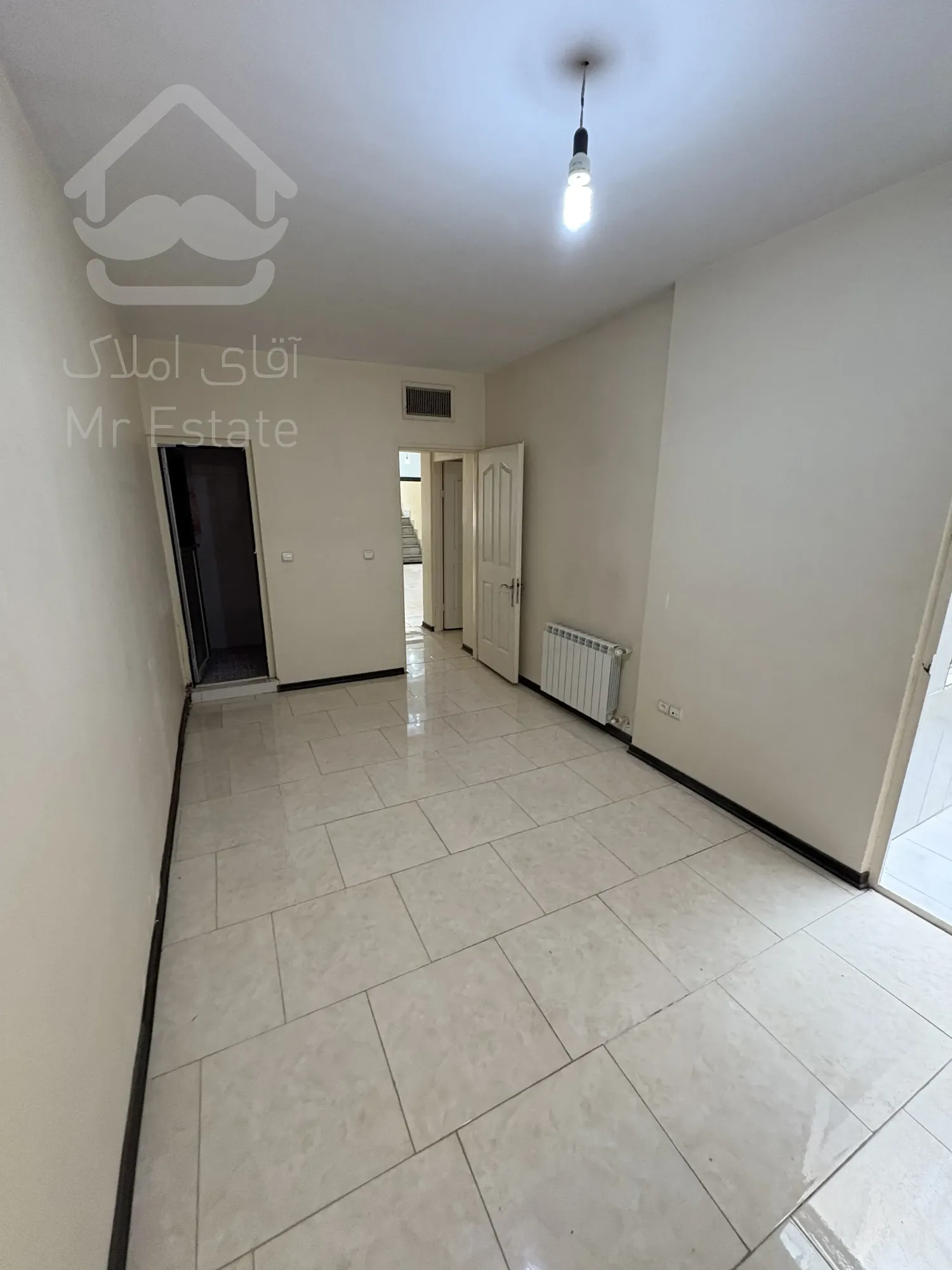 اپارتمان ۱۱۰ متری تک واحدی پارکینگ اختصاصی