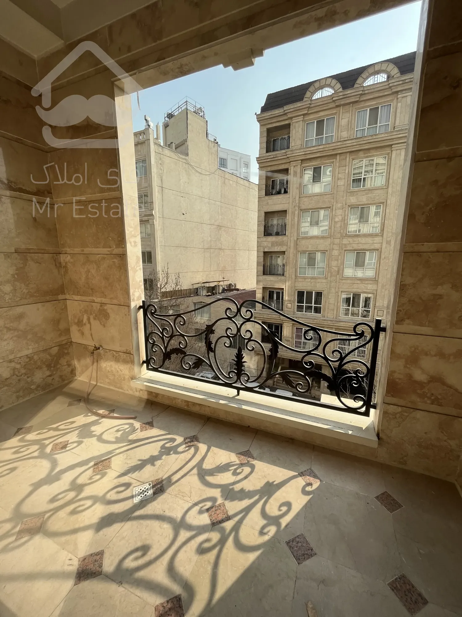 ۲۲۰ متر/۳خواب/نیاوران/ویو ایدی