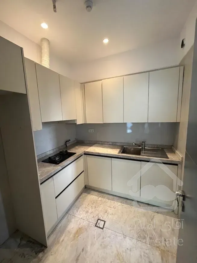 ۱۰۵ متر سند اداری نیاوران، مجتمع برند ، نوساز و مدرن