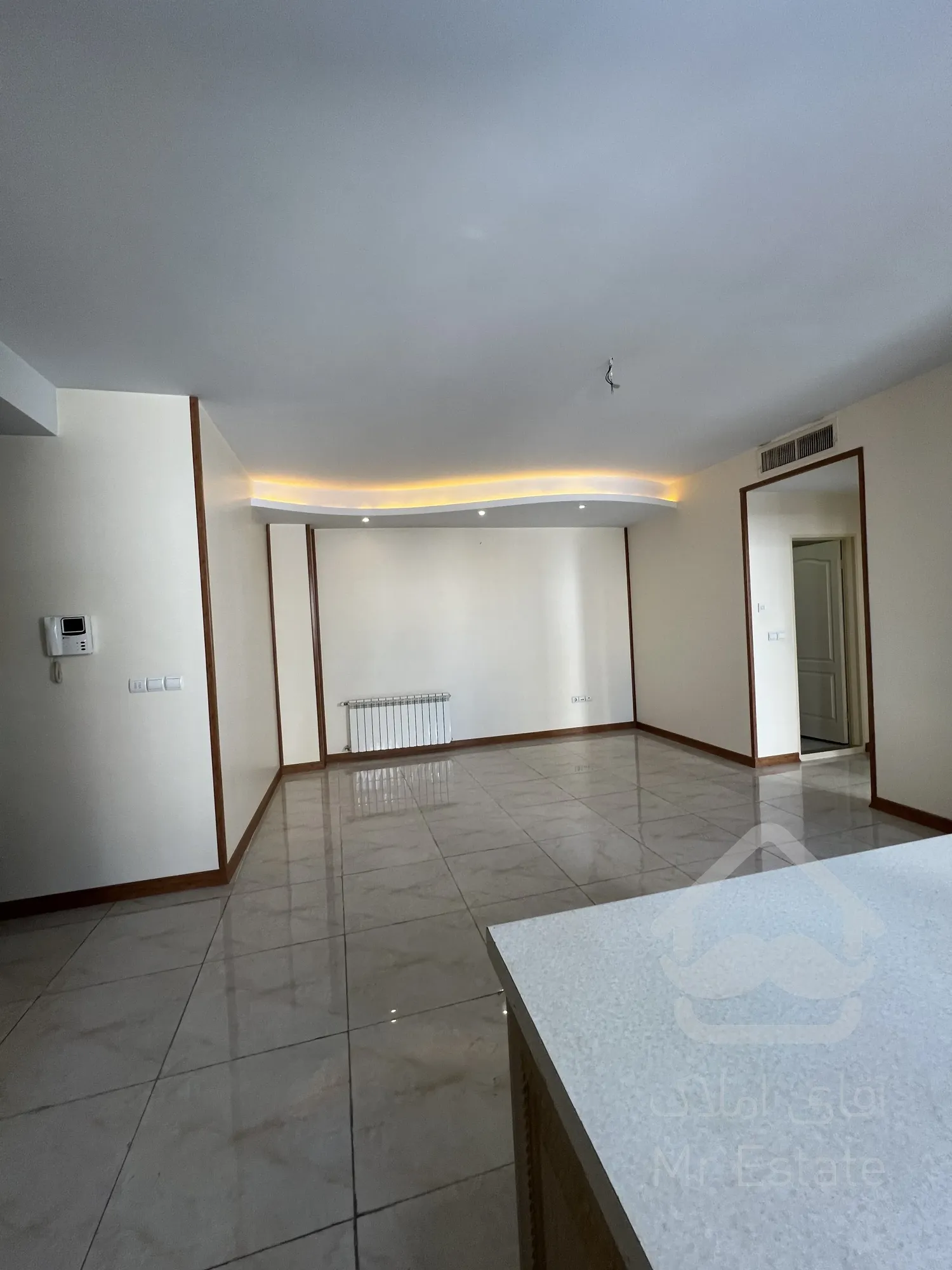 ۸۷ متر کم سن تاپ لوکیشن