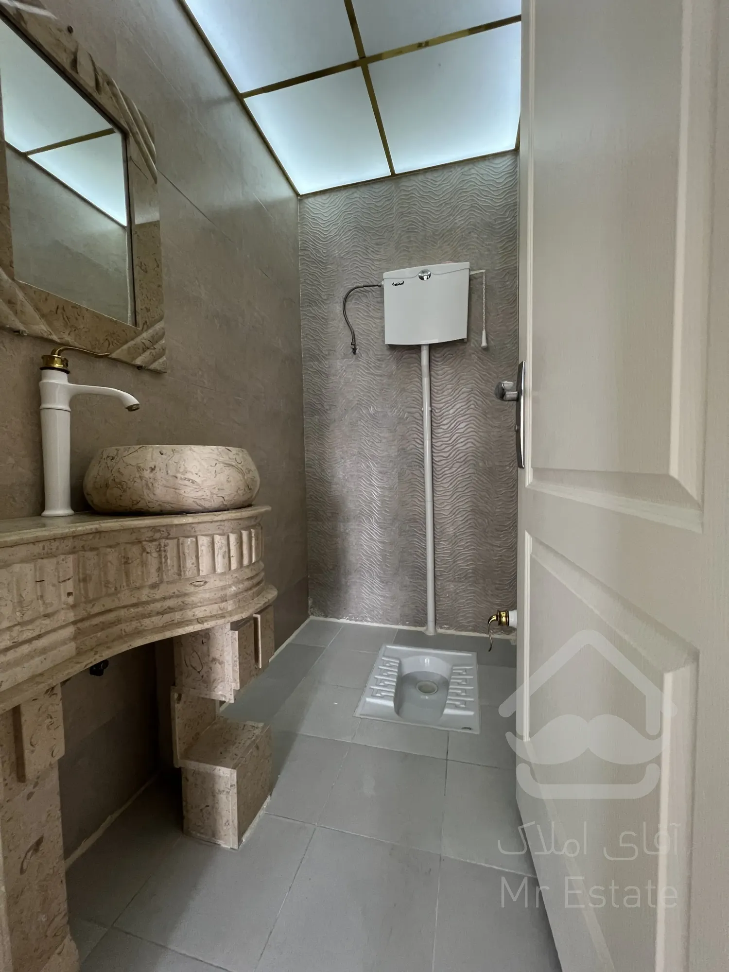 ۸۷ متر کم سن تاپ لوکیشن